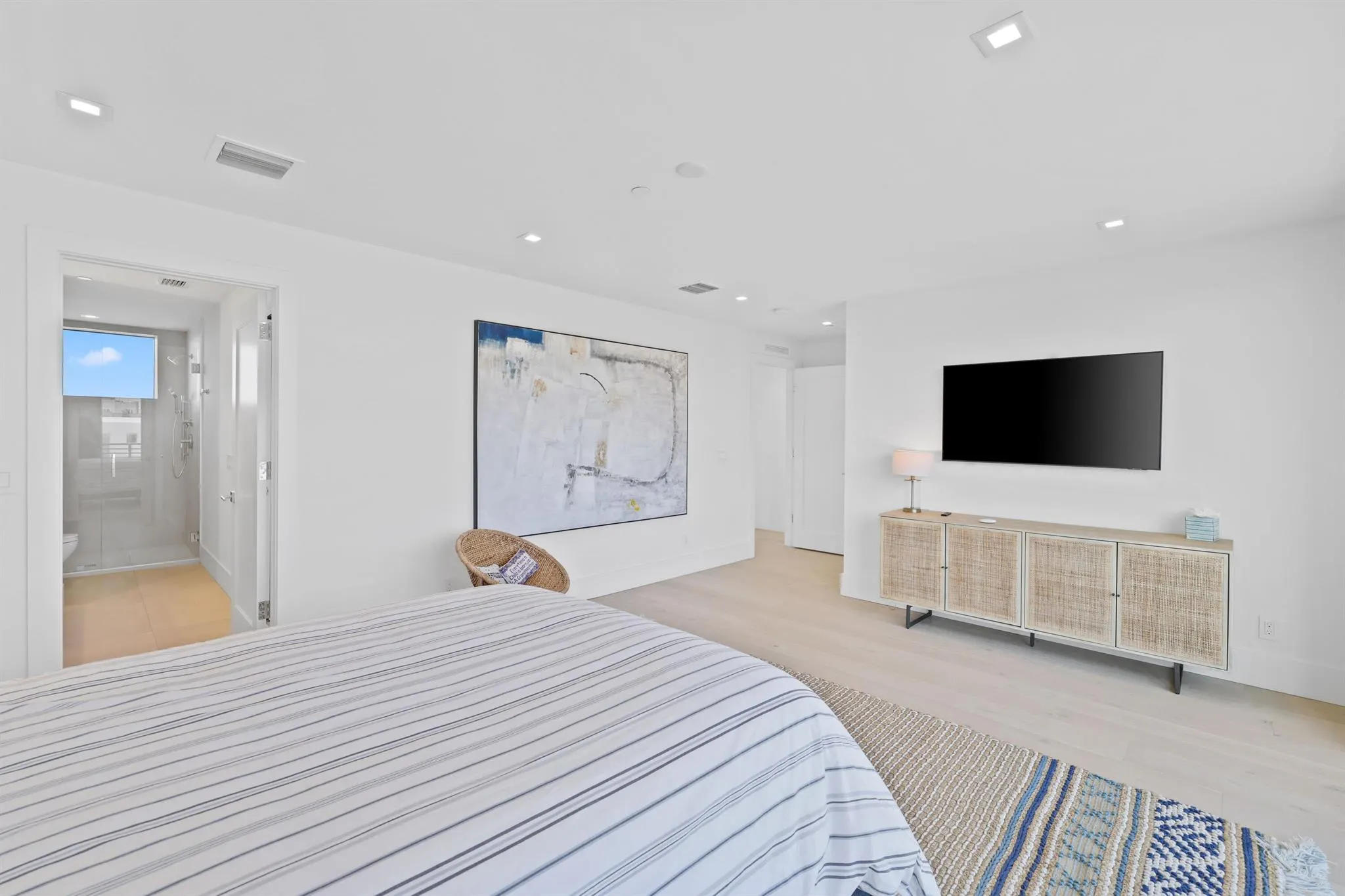 200 NE 7th Avenue, #2