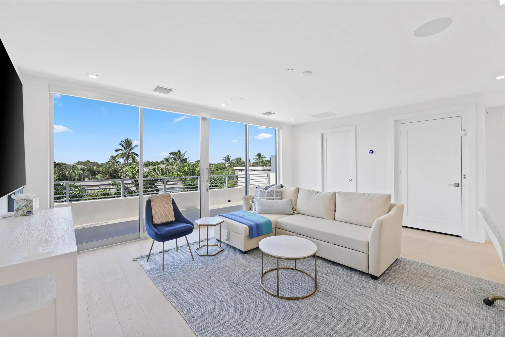 200 NE 7th Avenue, #2