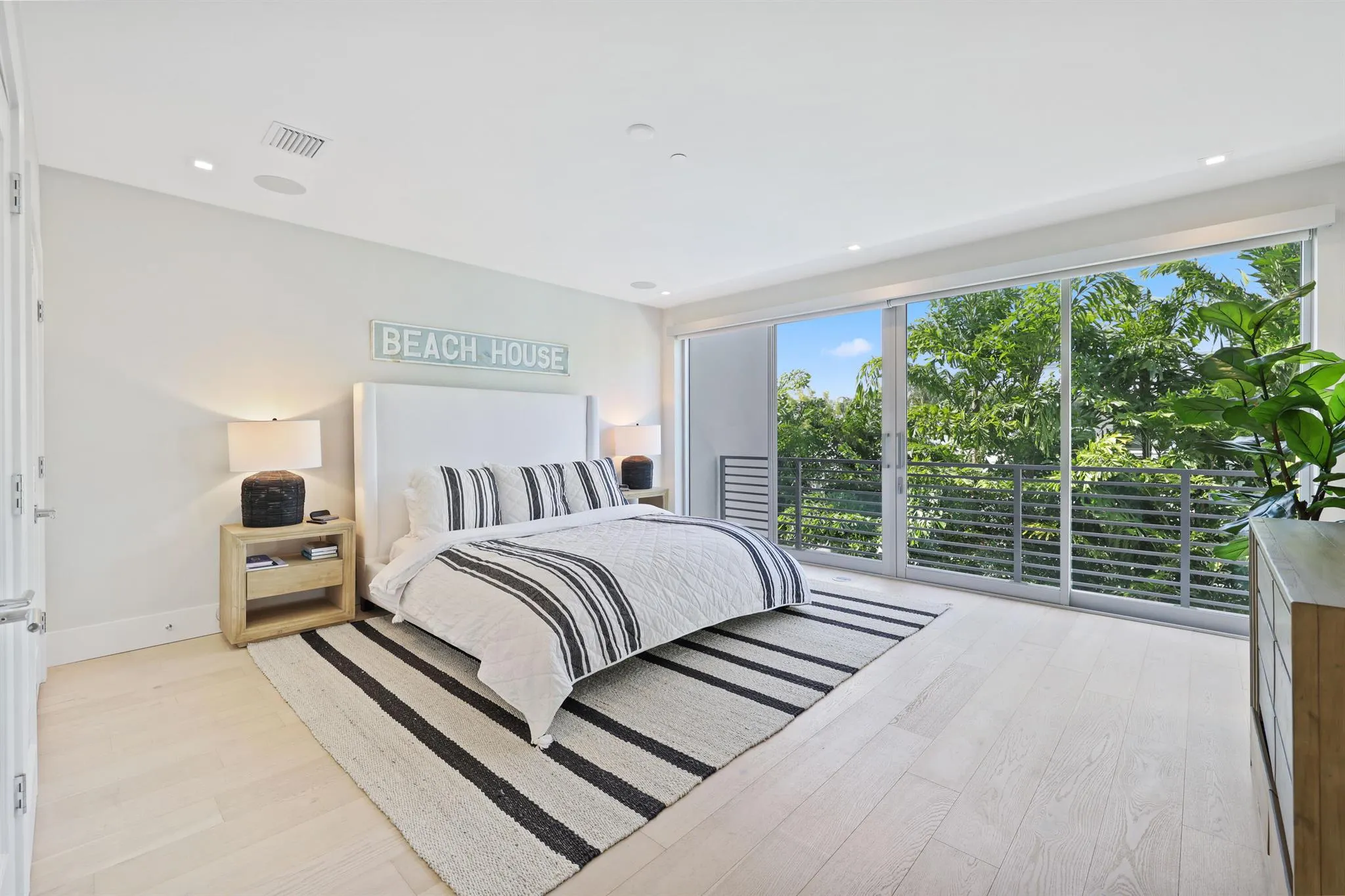 200 NE 7th Avenue, #2