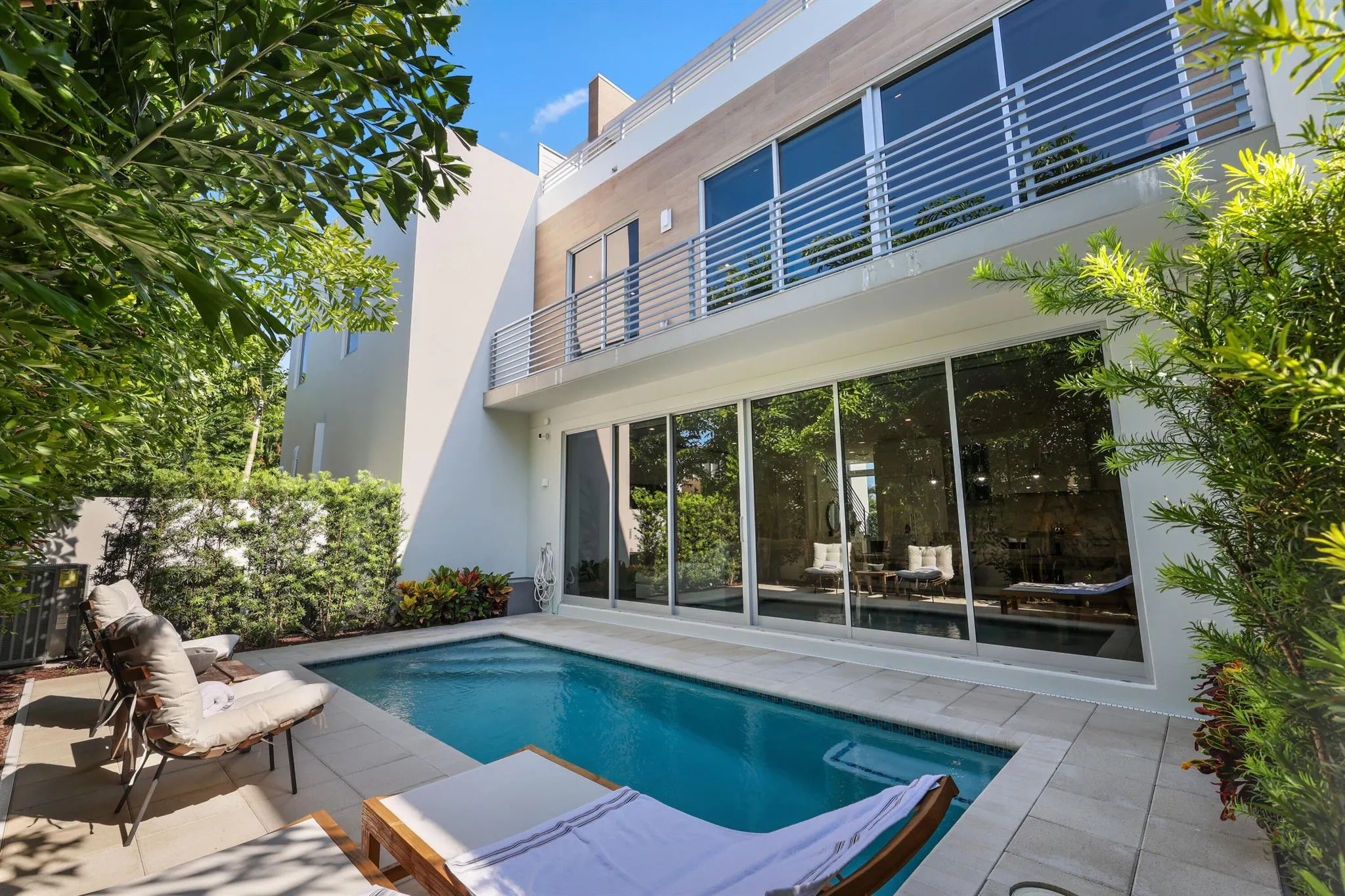 200 NE 7th Avenue, #2