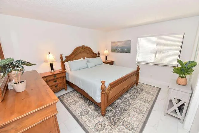 1605 S Us Highway 1, #B105