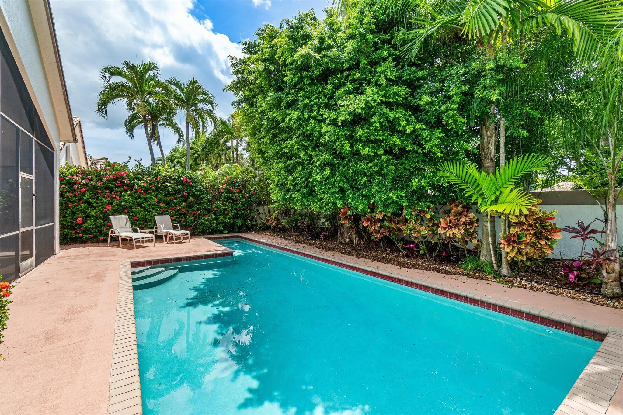 2082 NW 56th Street