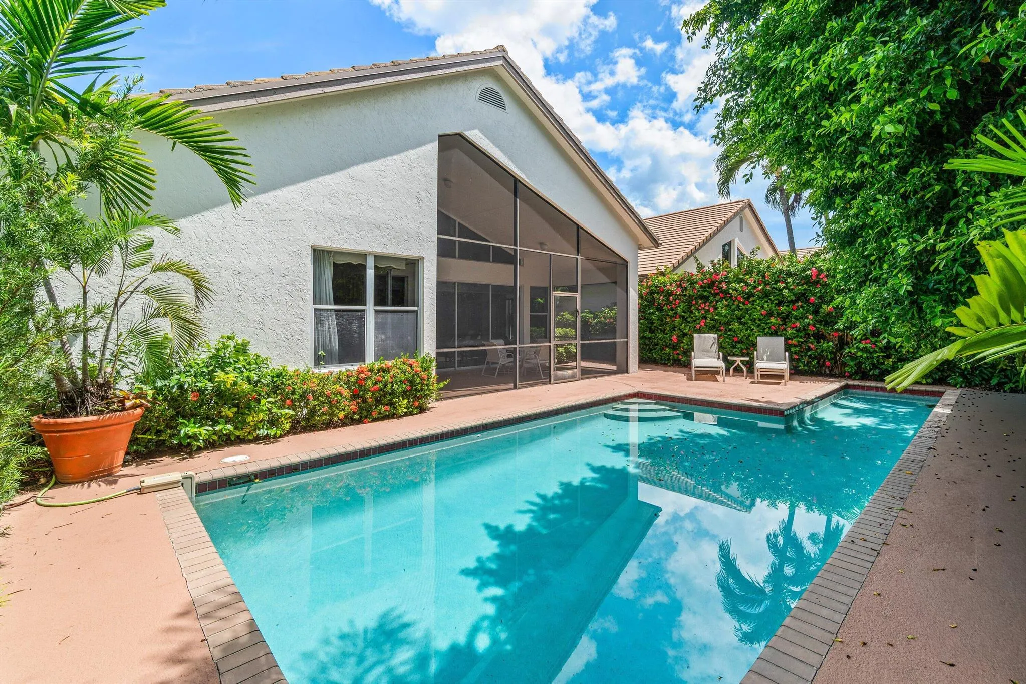 2082 NW 56th Street