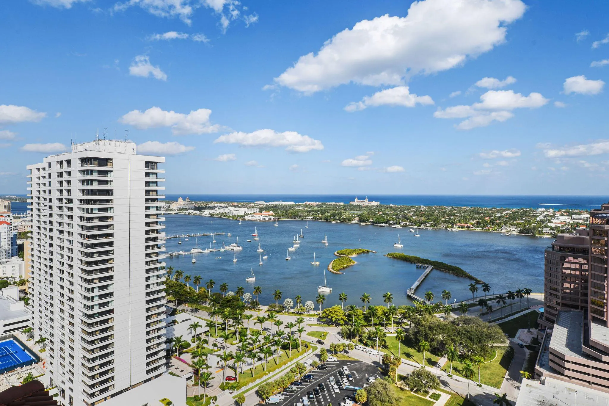 701 S Olive Avenue, #818