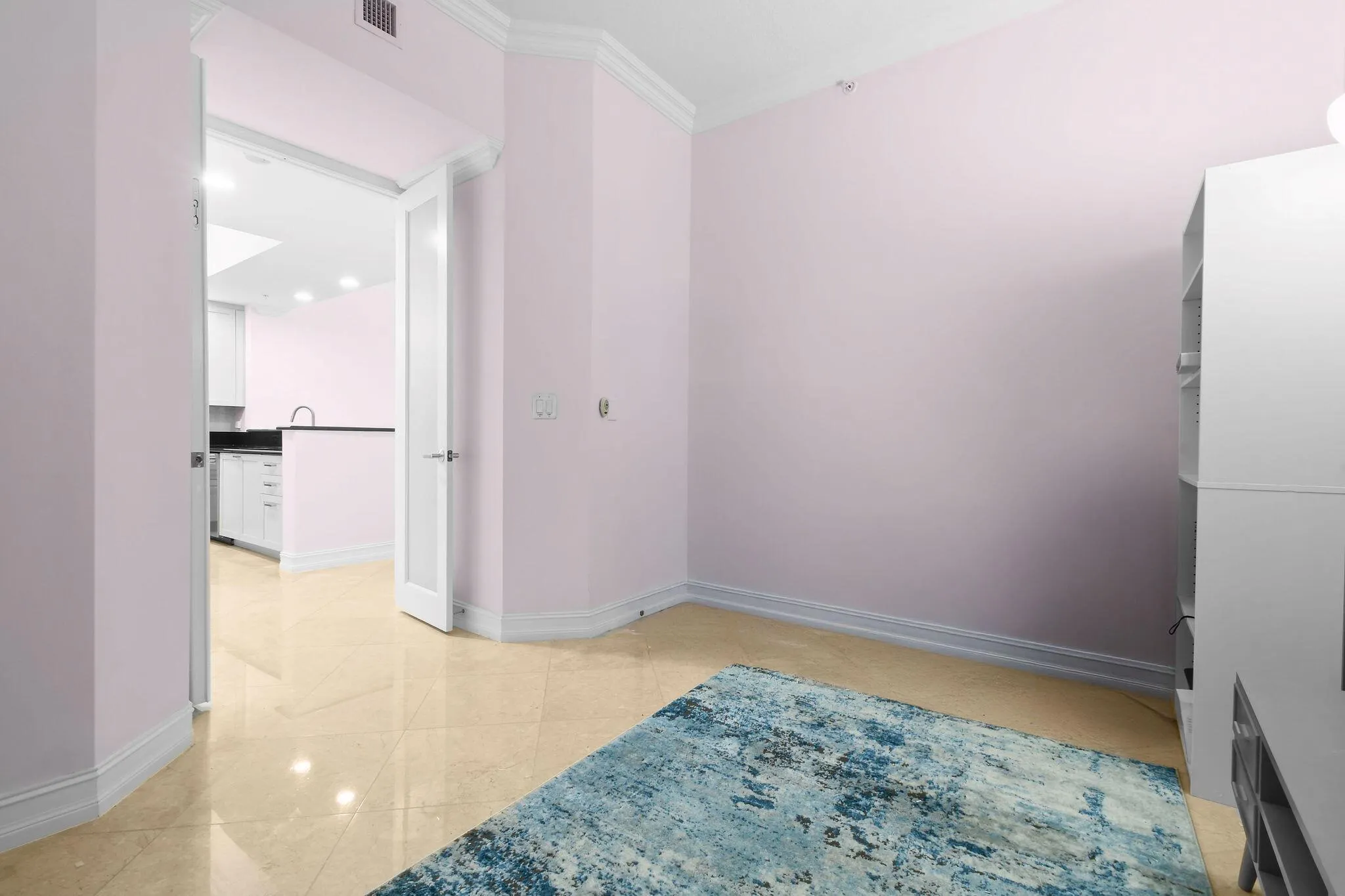 701 S Olive Avenue, #818