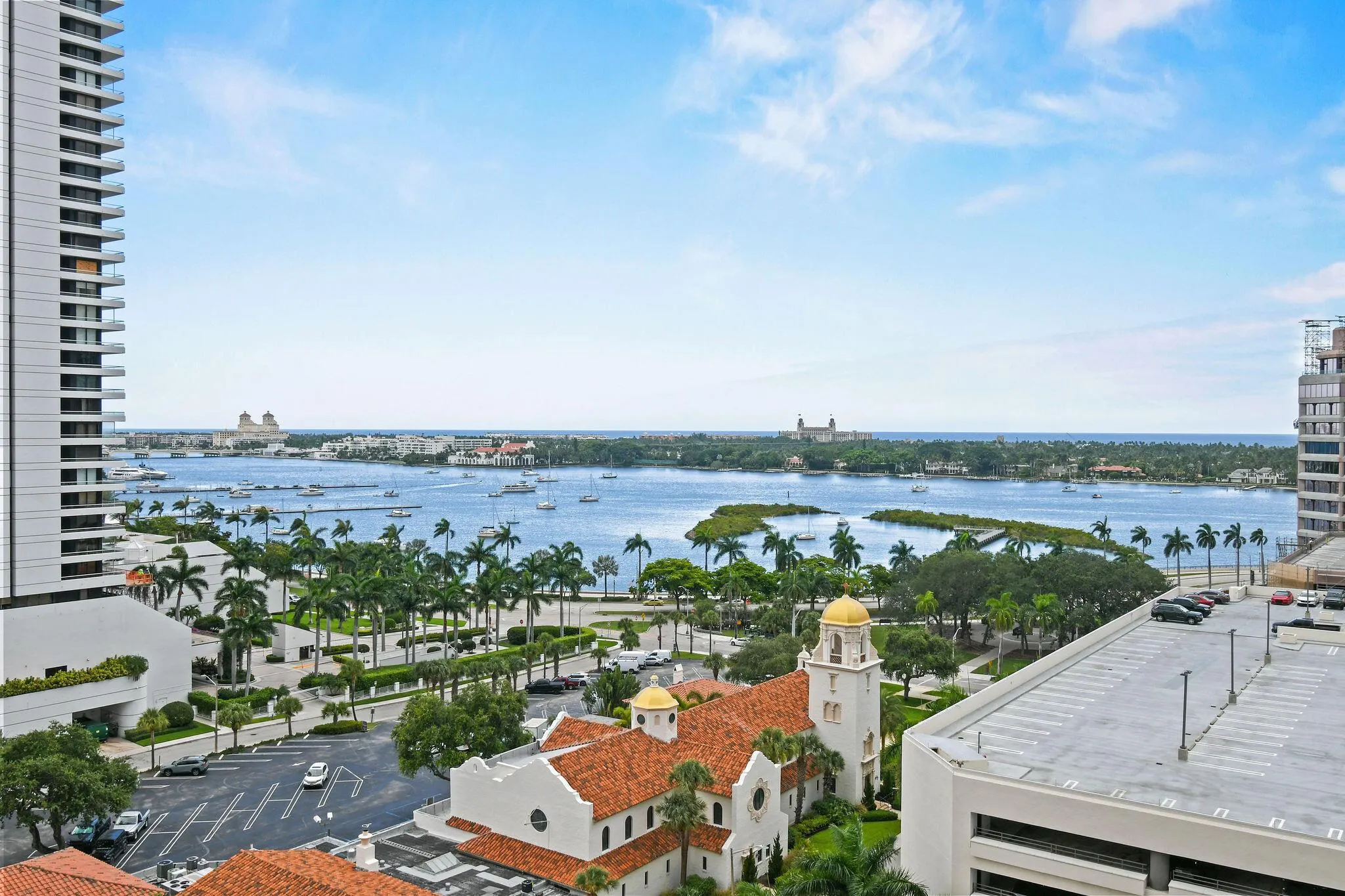 701 S Olive Avenue, #818