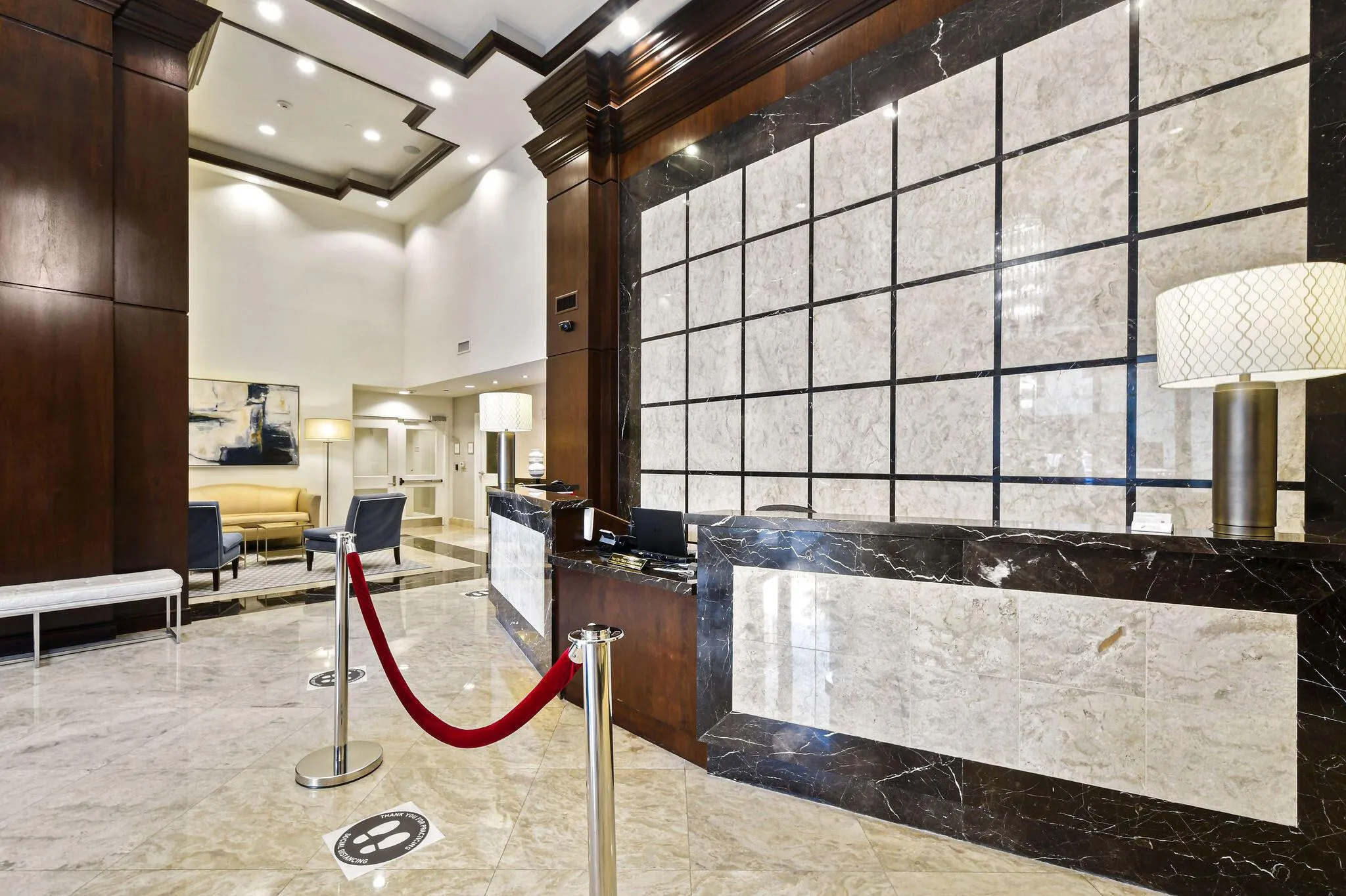 701 S Olive Avenue, #818
