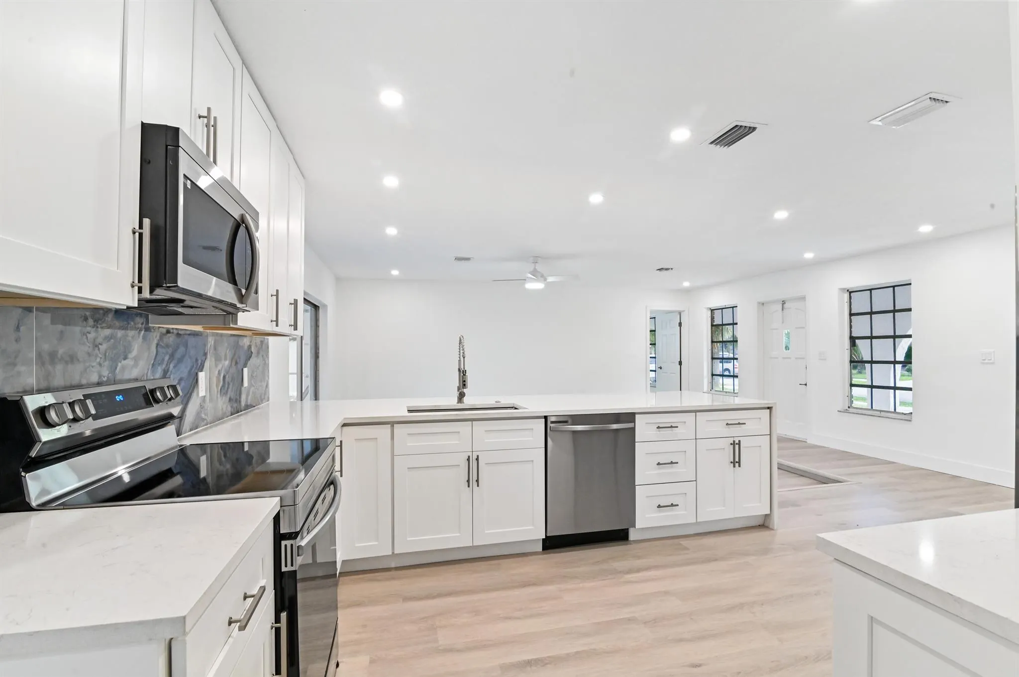 4421 NW 2nd Court