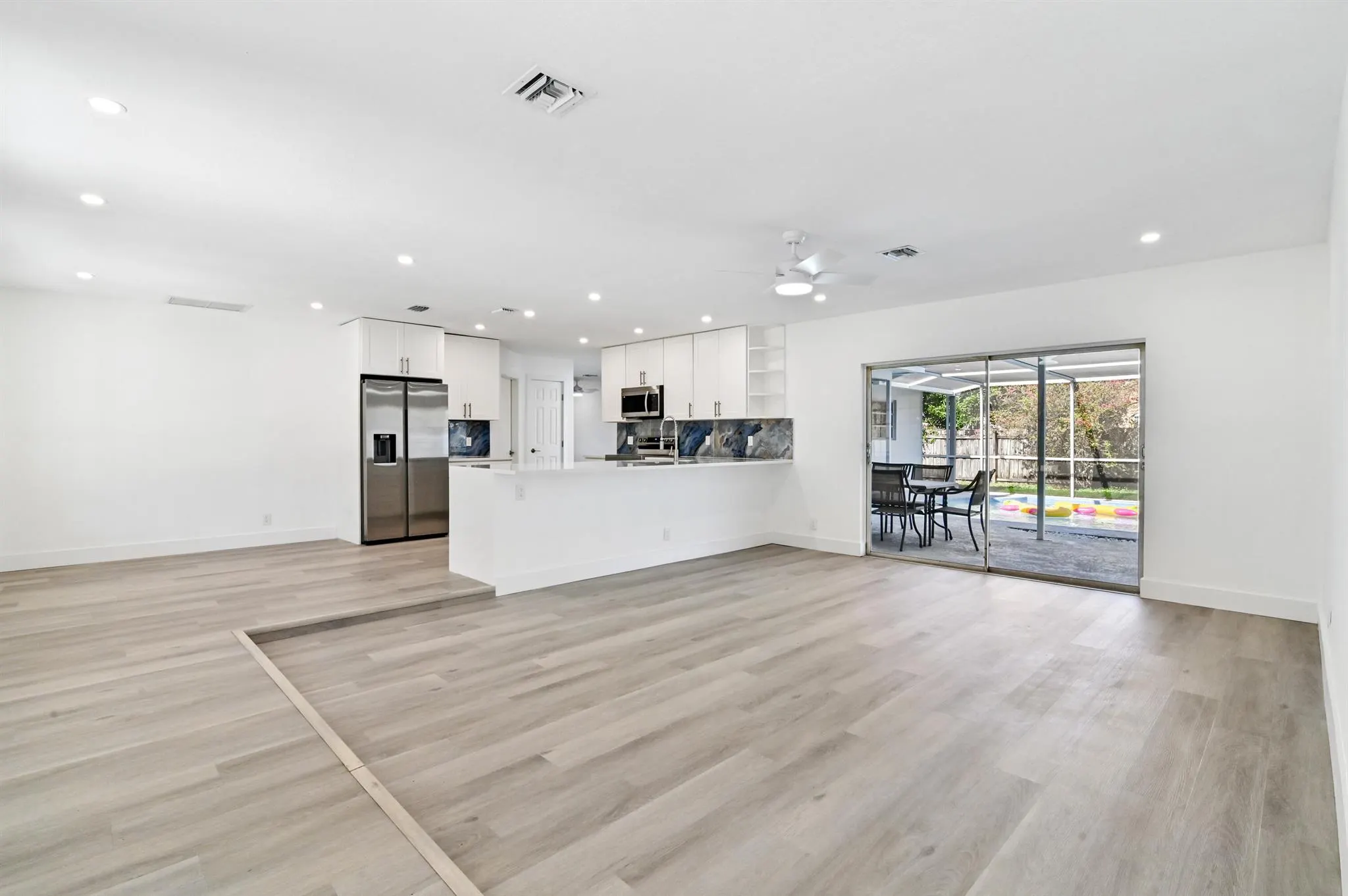 4421 NW 2nd Court