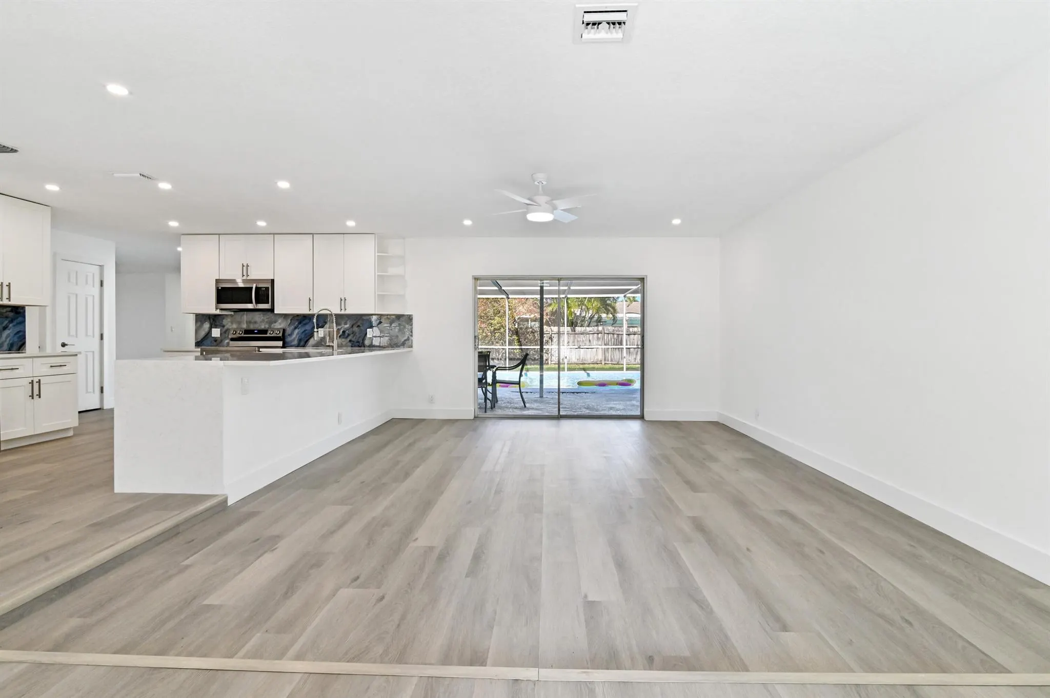 4421 NW 2nd Court