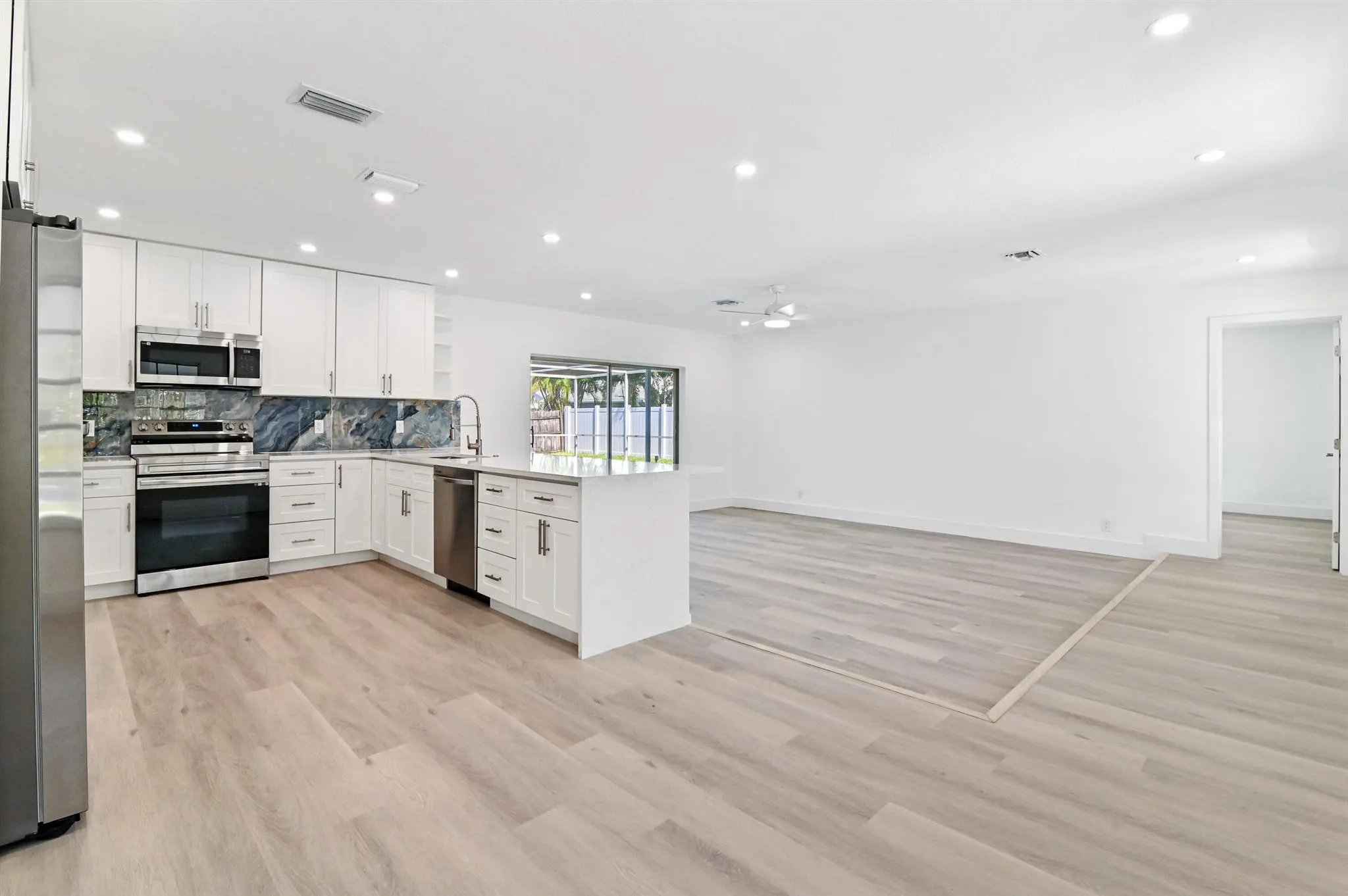 4421 NW 2nd Court