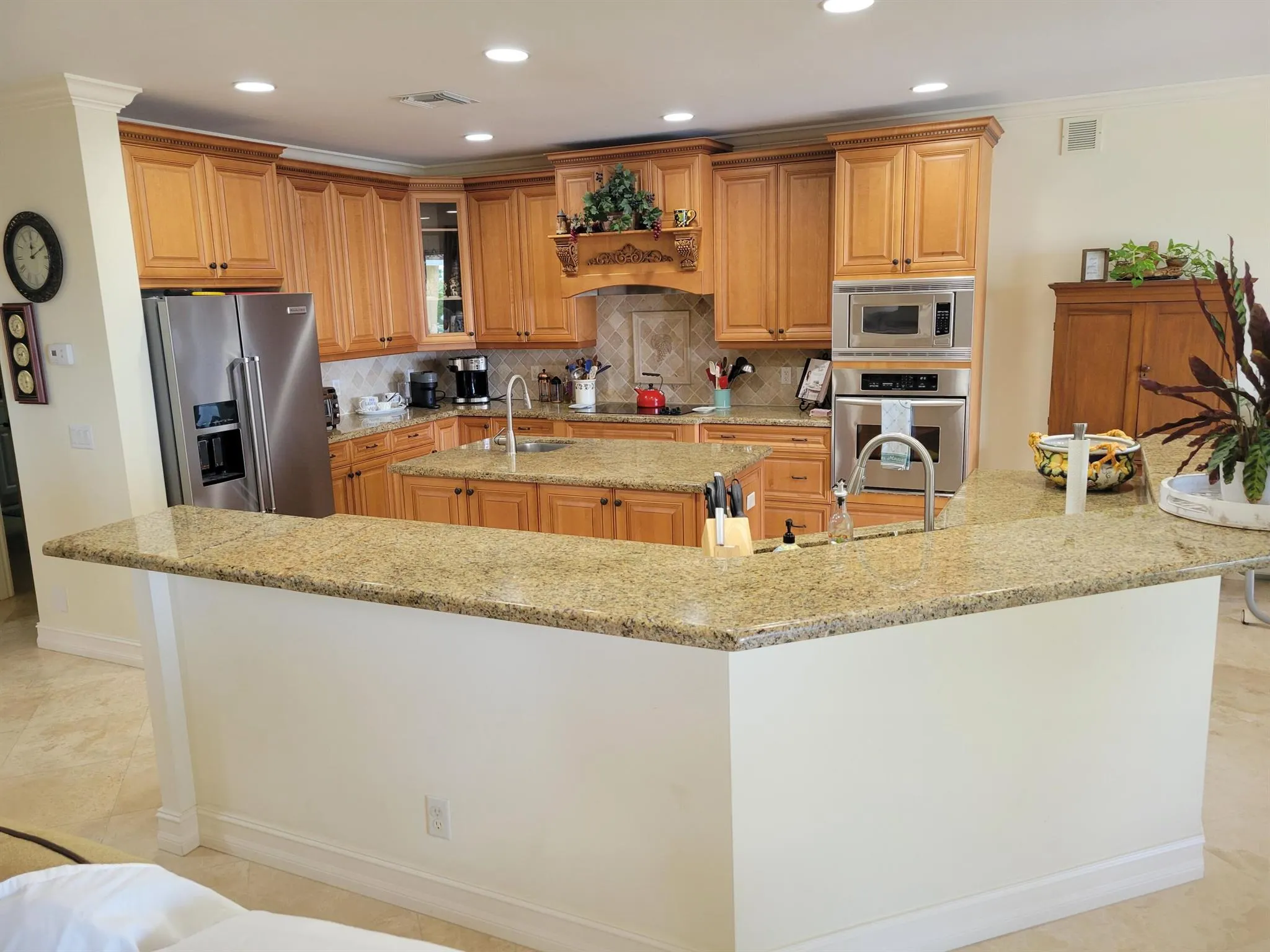 881 SE Saint Lucie Boulevard