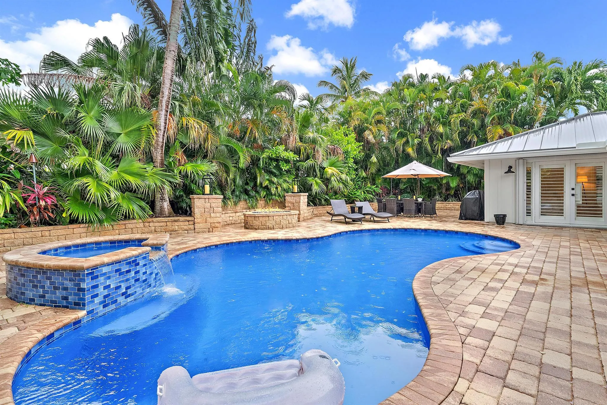 113 Olympus Way