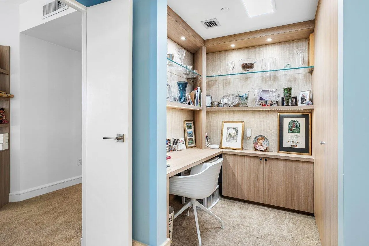 3001 SE Island Point Lane, #12