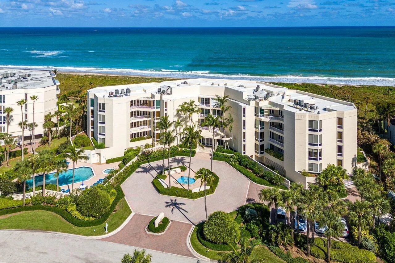 3001 SE Island Point Lane, #12