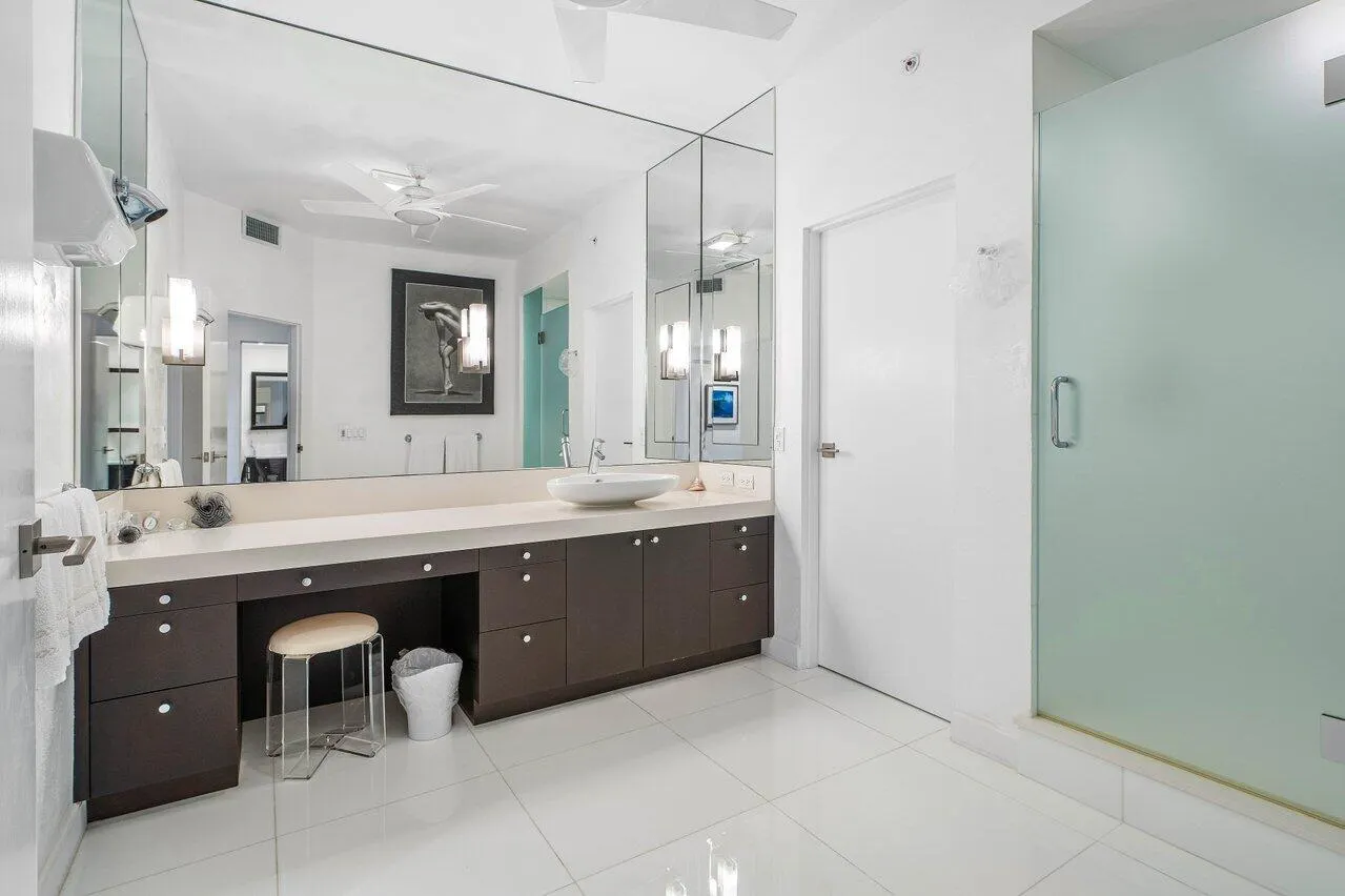 3001 SE Island Point Lane, #12