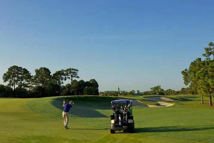 8821 One Putt Place