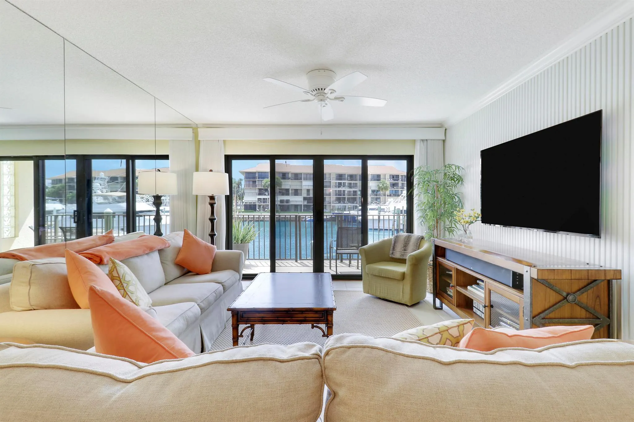 1301 Seafarer Circle, #105