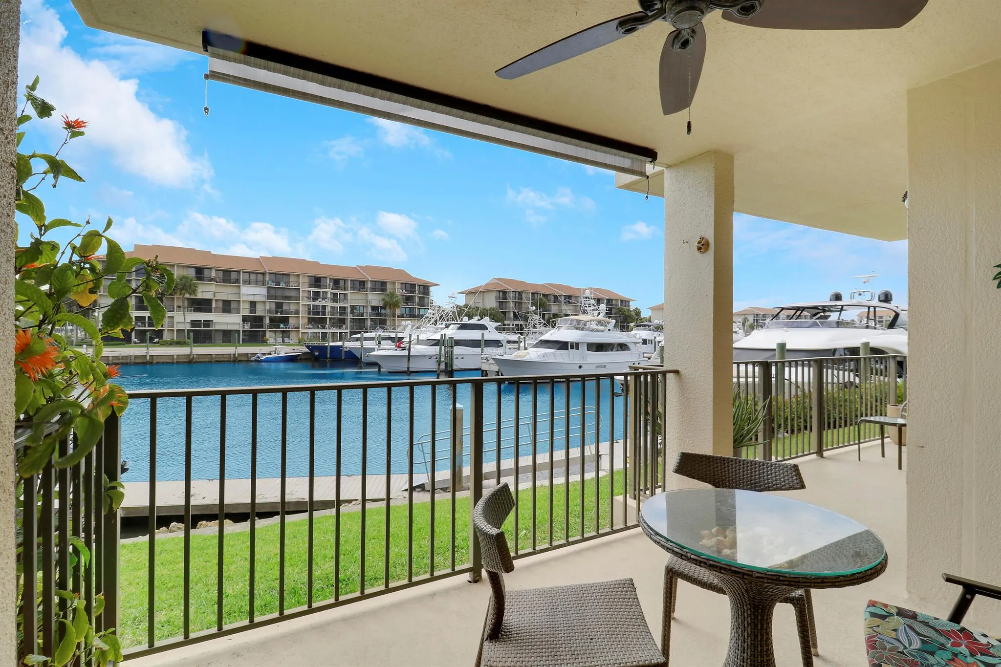 1301 Seafarer Circle, #105