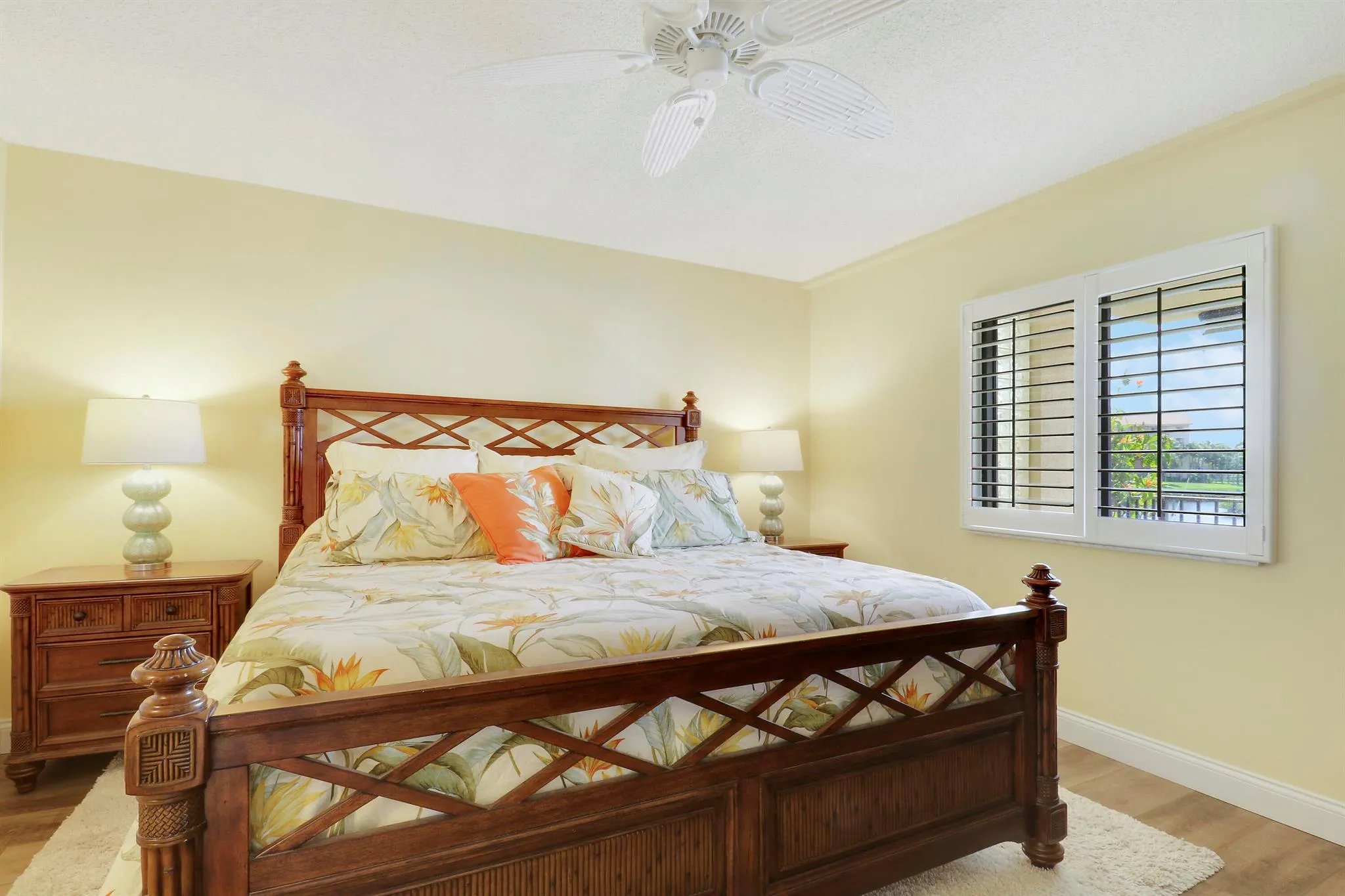 1301 Seafarer Circle, #105