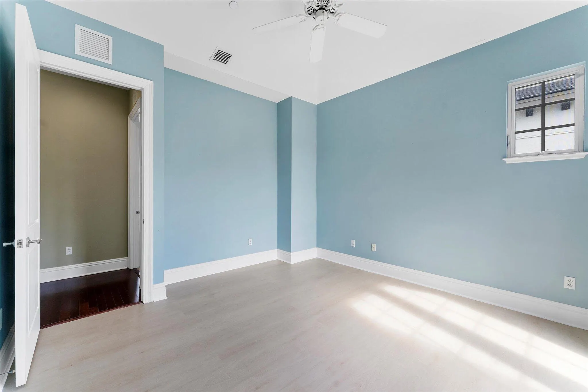 285 SE 6th Avenue, #J