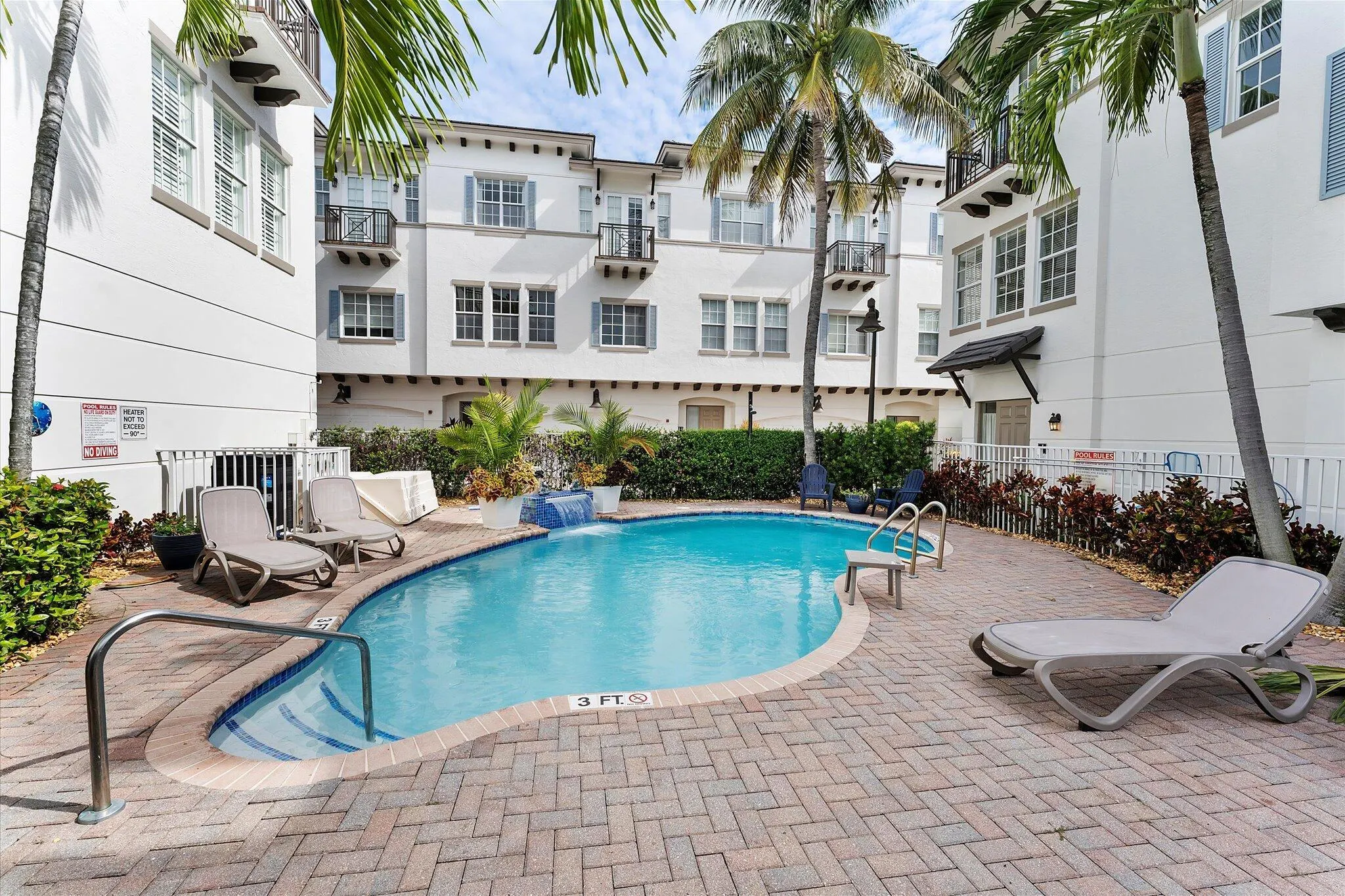 285 SE 6th Avenue, #J