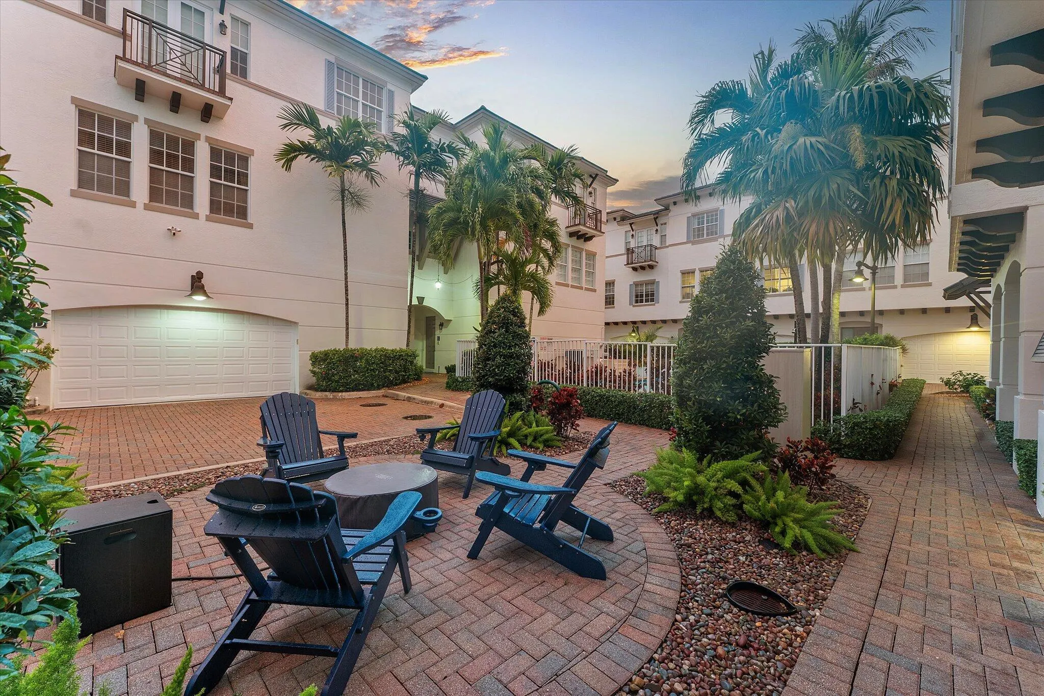 285 SE 6th Avenue, #J