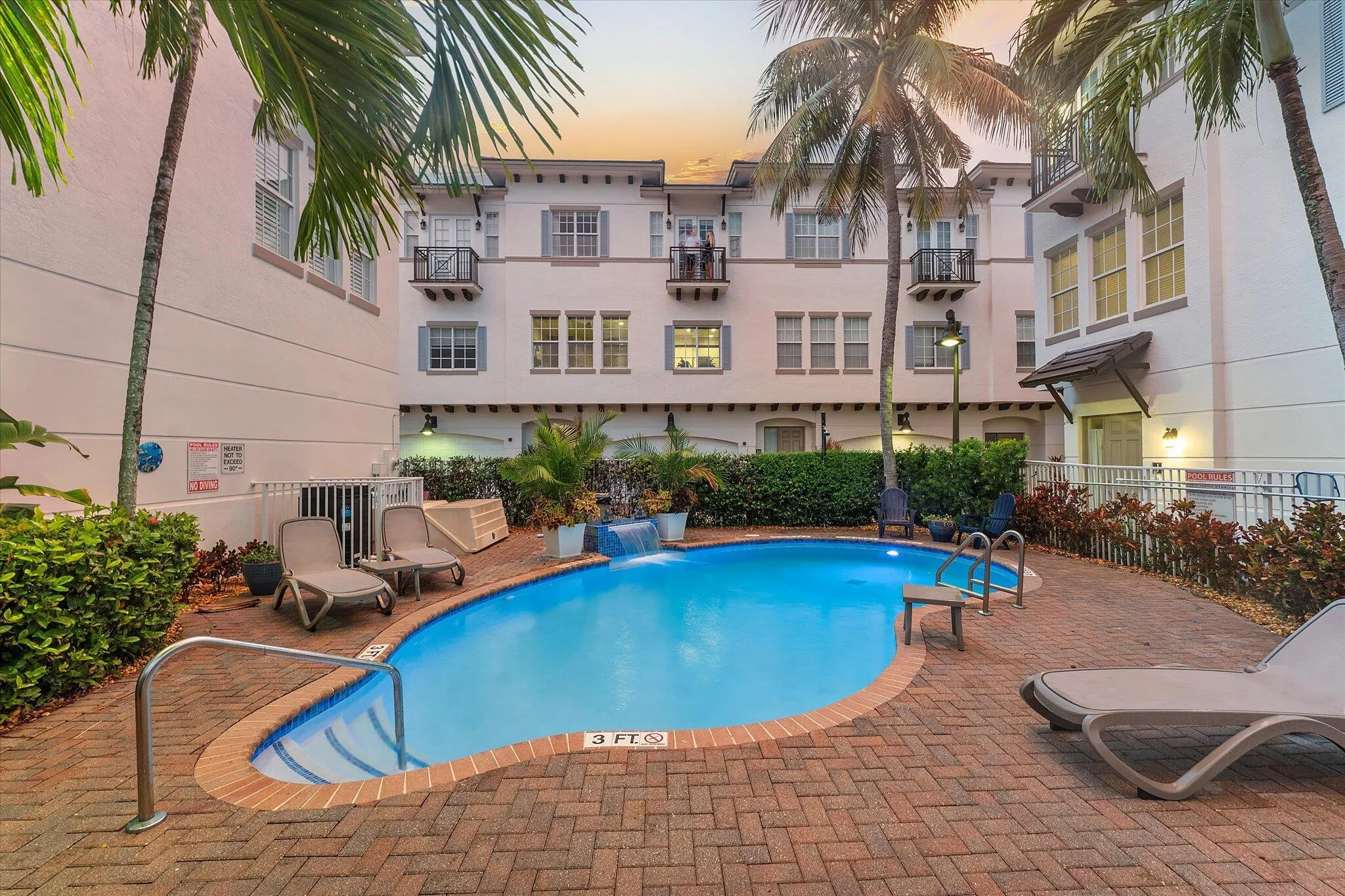 285 SE 6th Avenue, #J