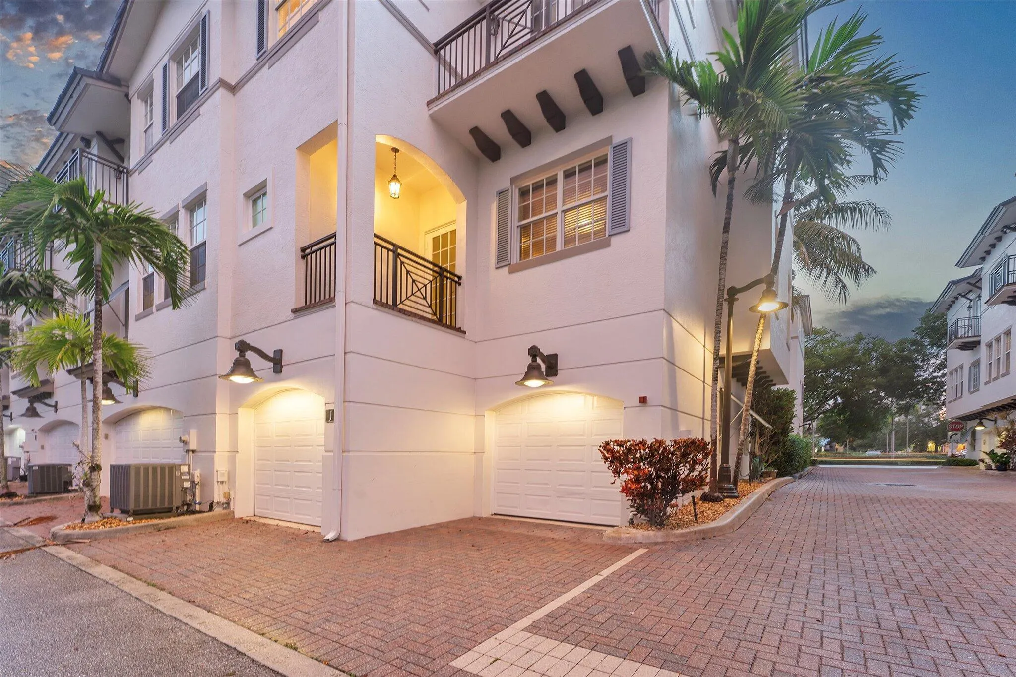285 SE 6th Avenue, #J