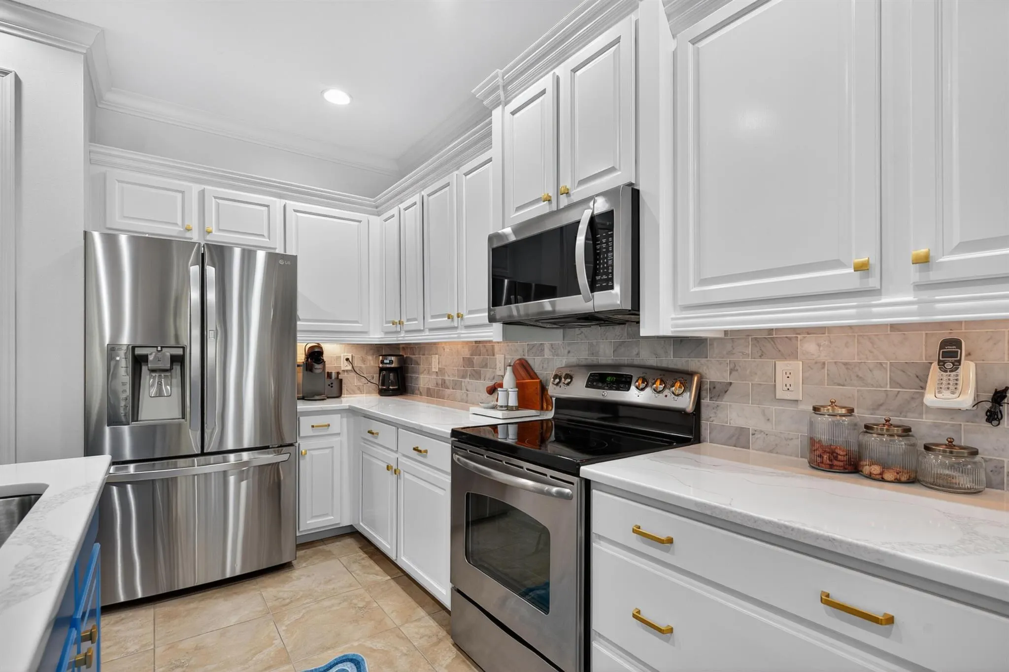11908 SW Crestwood Circle