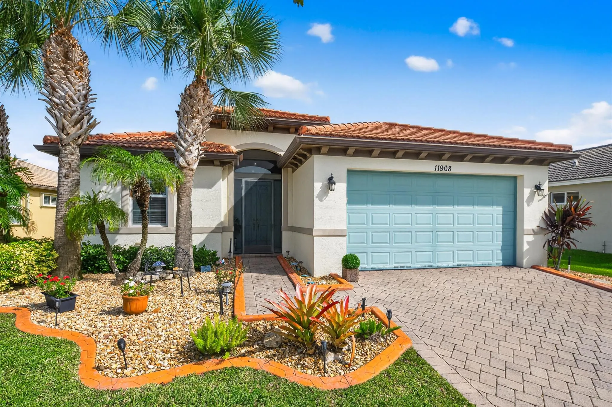 11908 SW Crestwood Circle