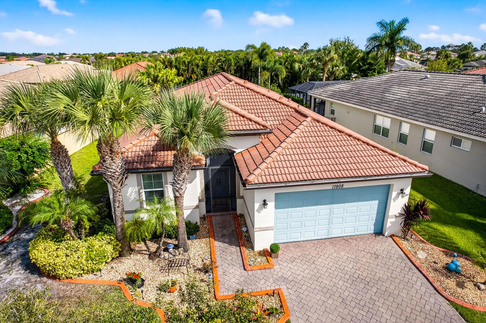 11908 SW Crestwood Circle