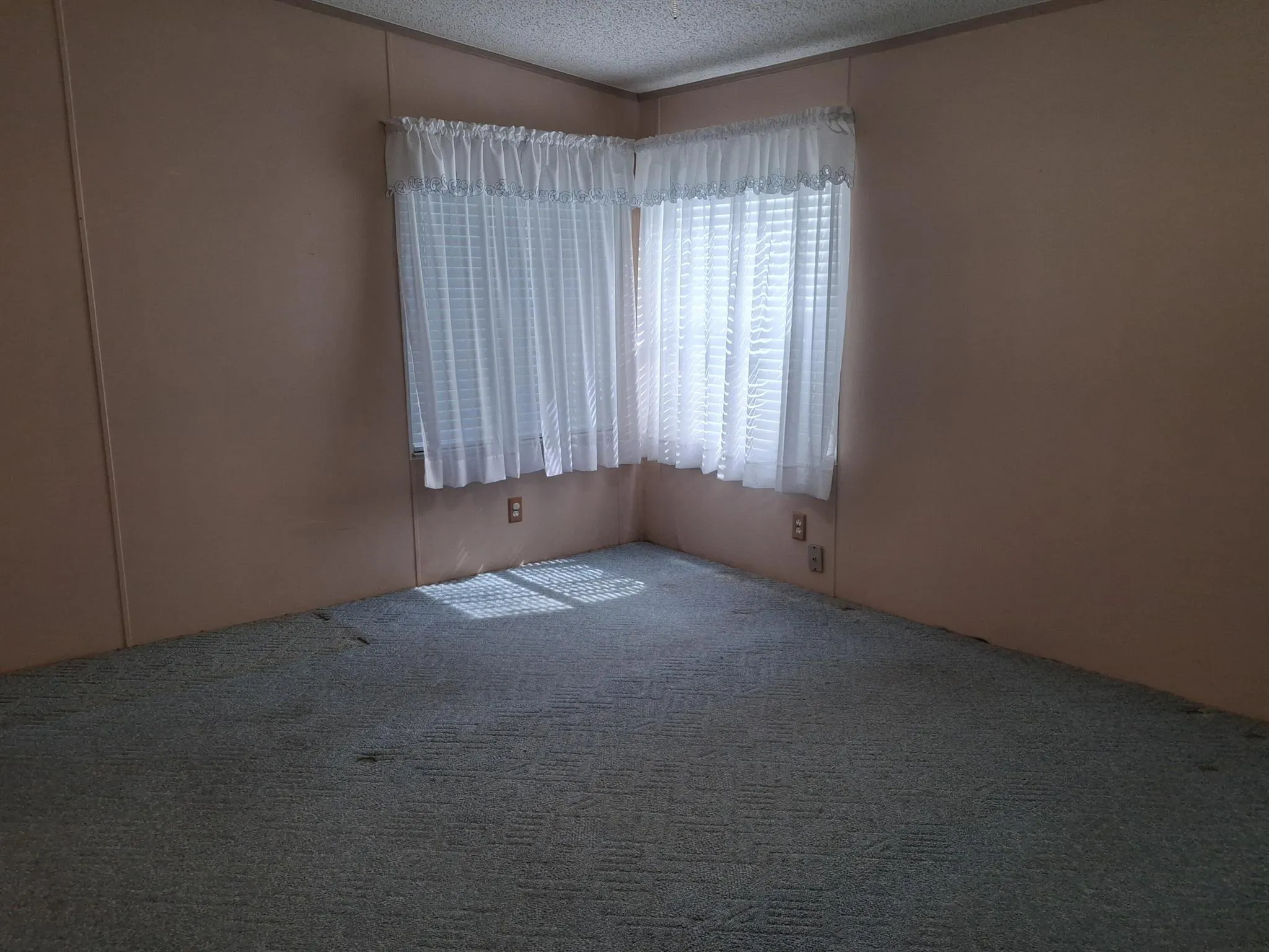 1555 SW 35 Circle