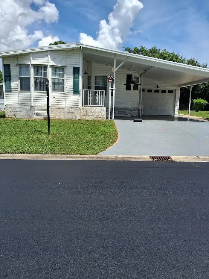 1555 SW 35 Circle