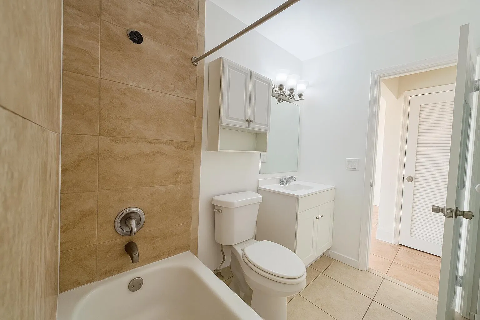 2923 NE 7th Avenue, #B