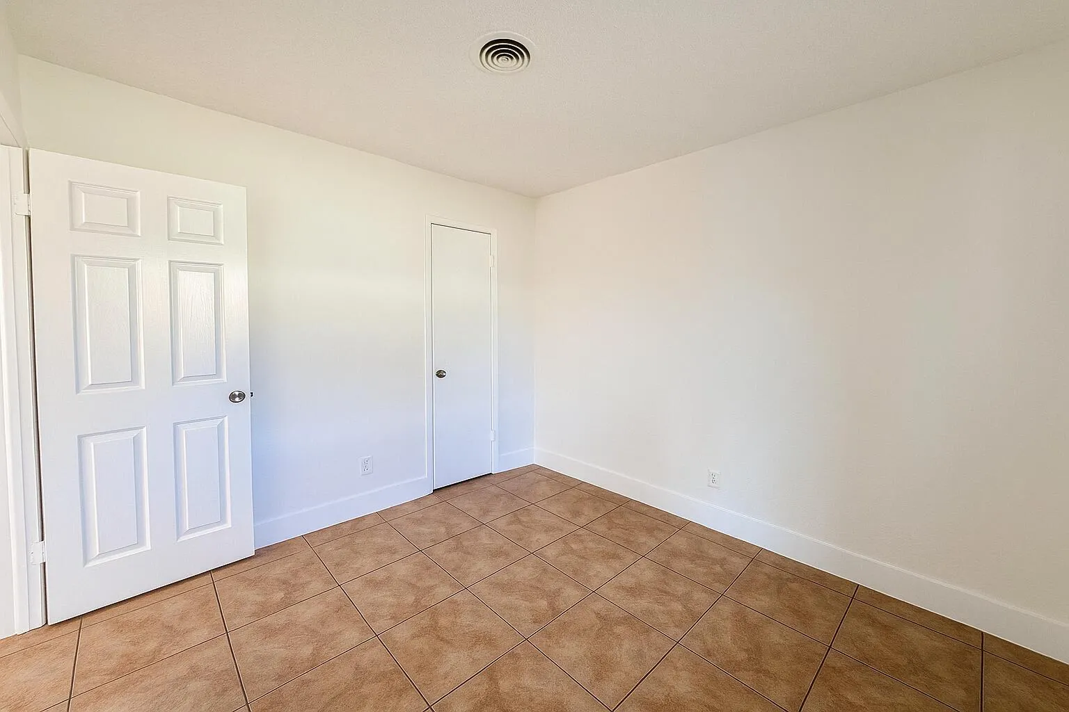 2923 NE 7th Avenue, #B