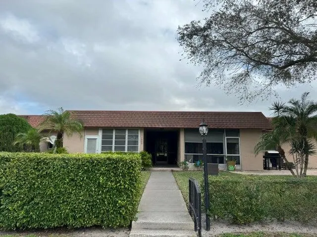 1900 Palmland Drive, #2