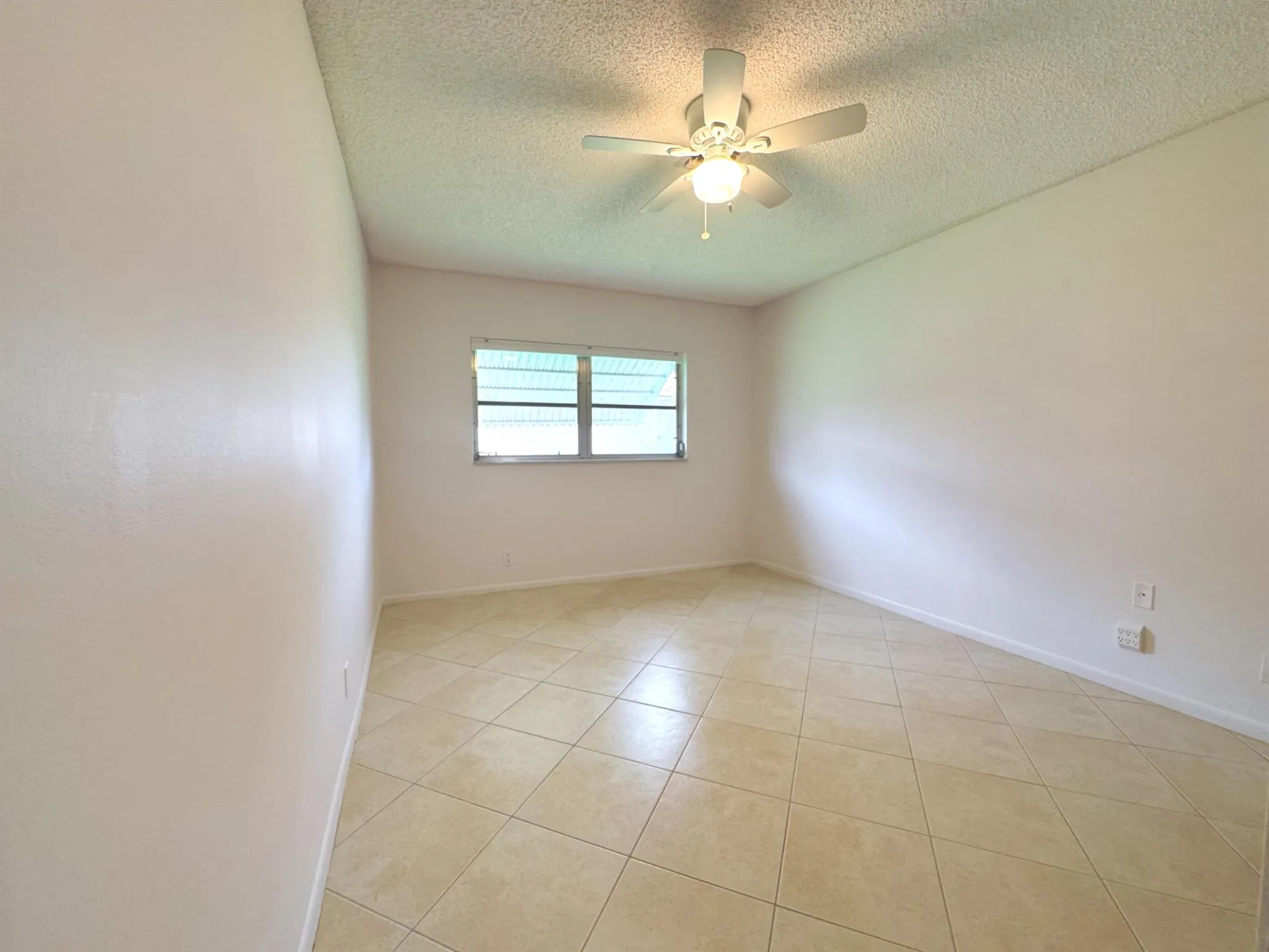 1900 Palmland Drive, #2