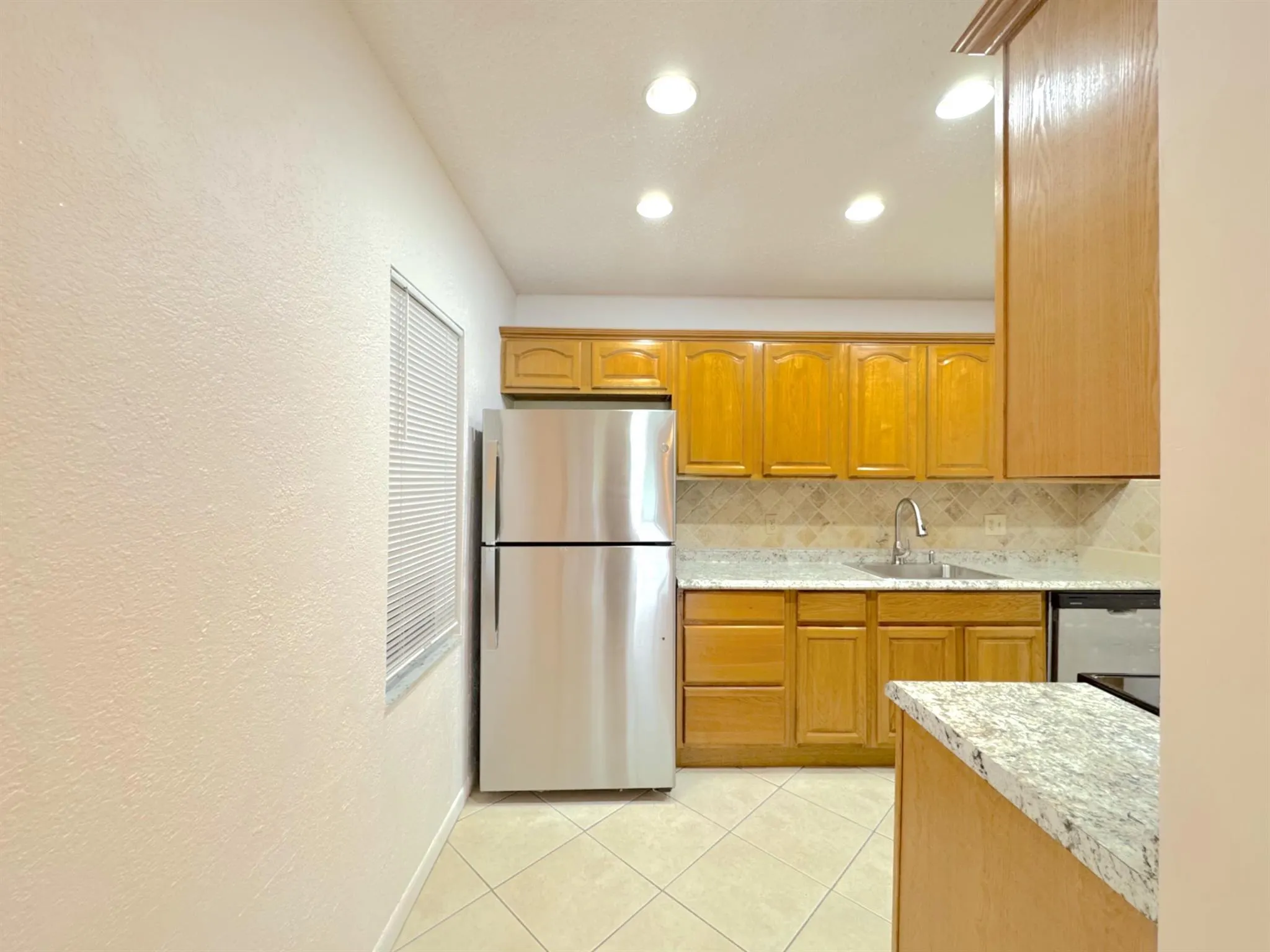 1900 Palmland Drive, #2
