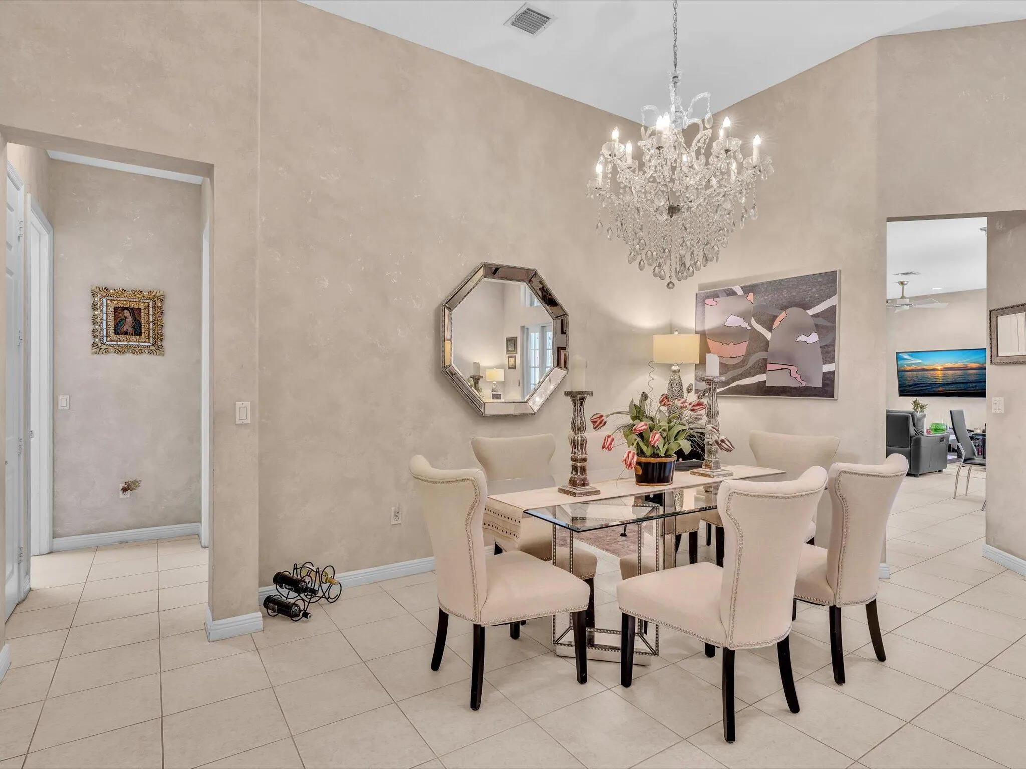 6419 Stonehurst Circle