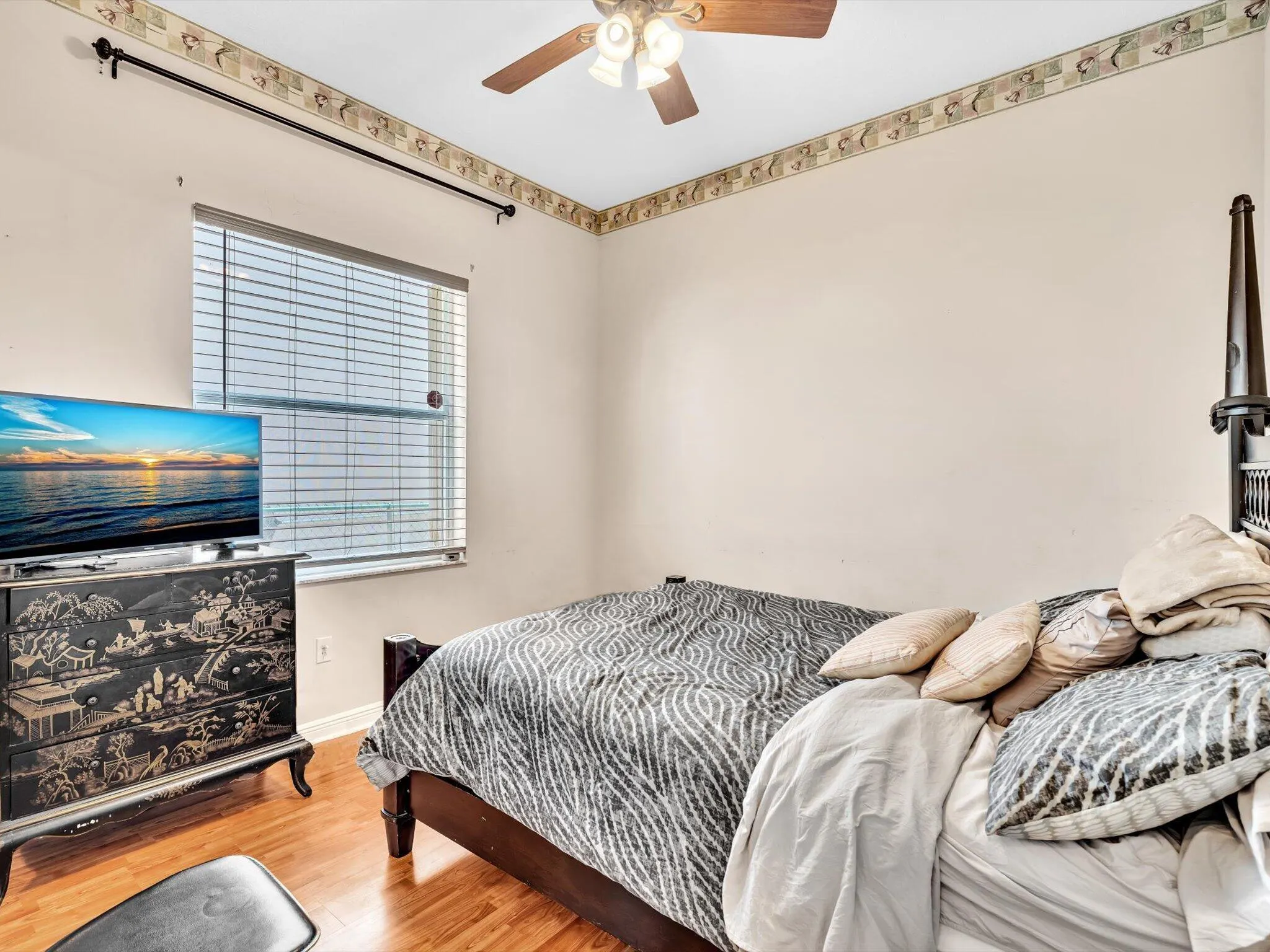 6419 Stonehurst Circle