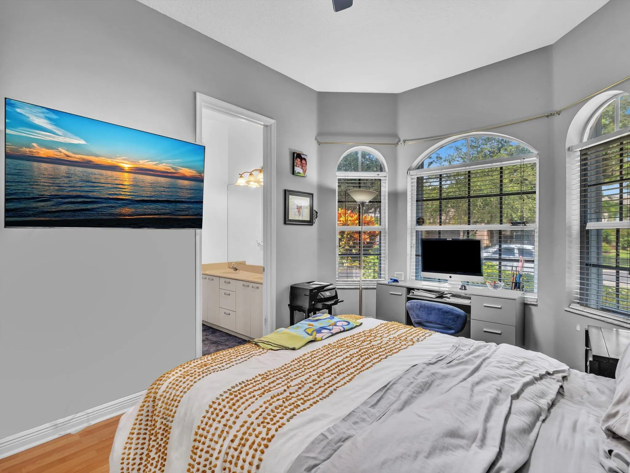 6419 Stonehurst Circle