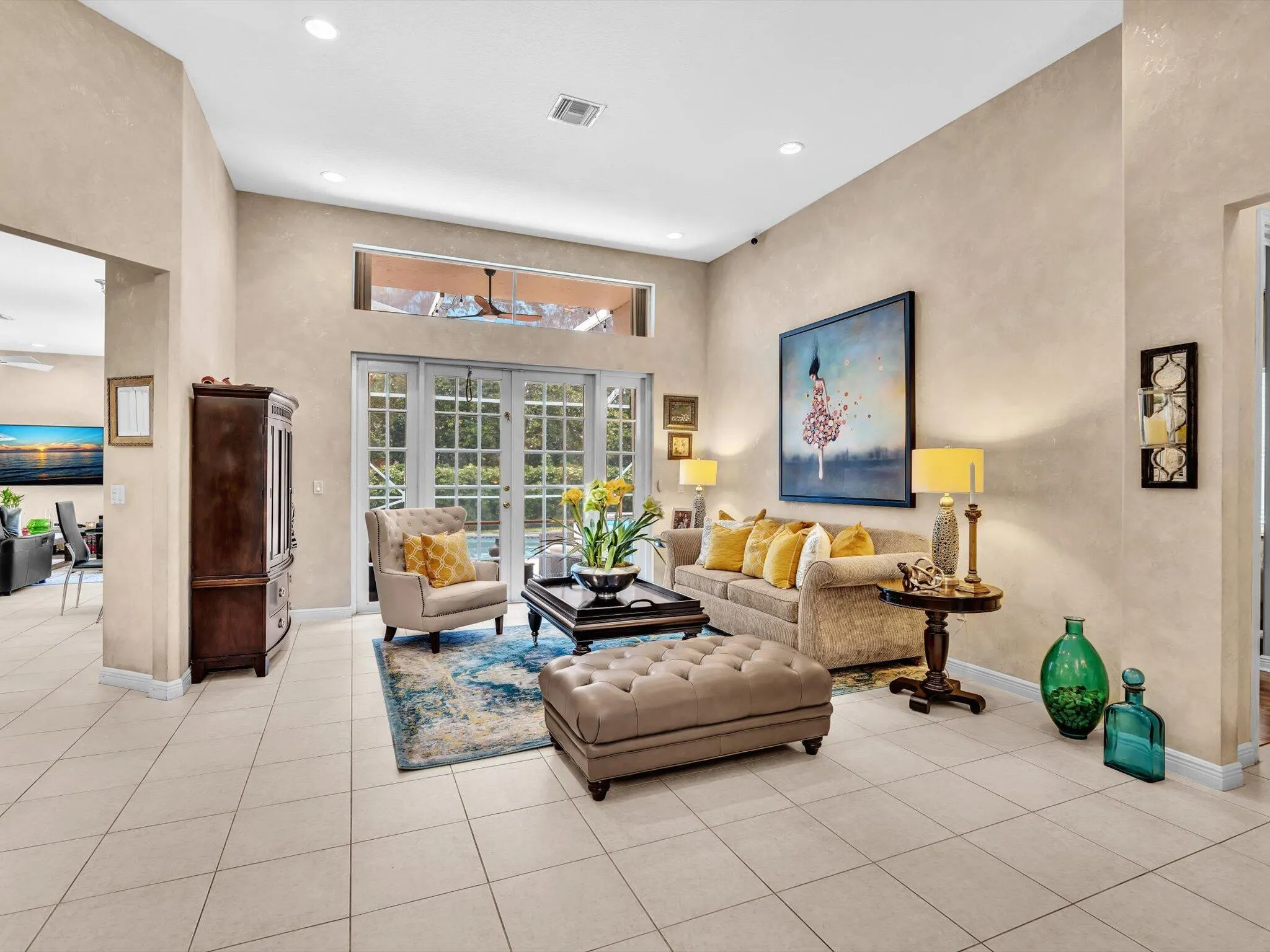 6419 Stonehurst Circle