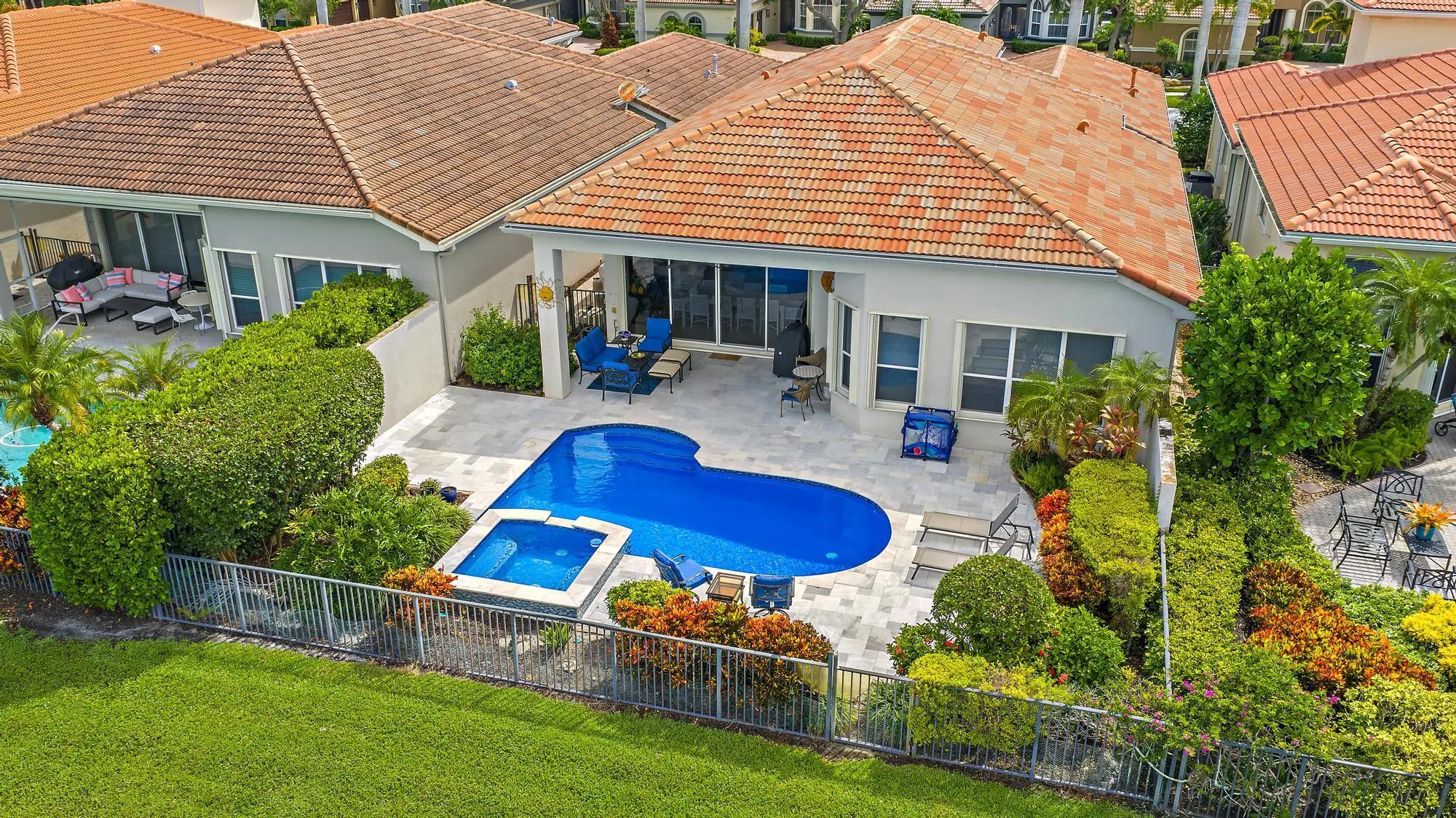 7943 Via Villagio