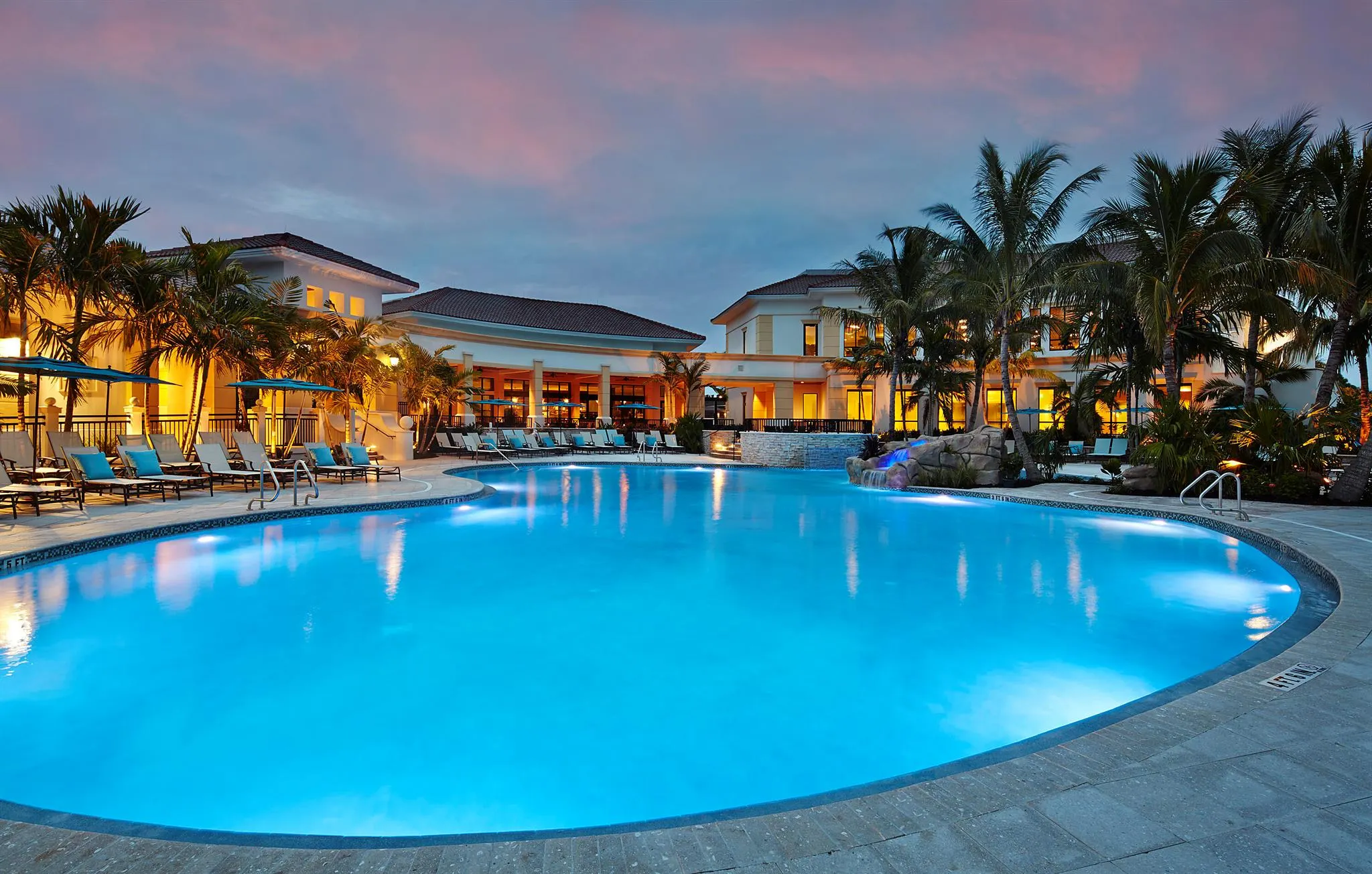 7943 Via Villagio