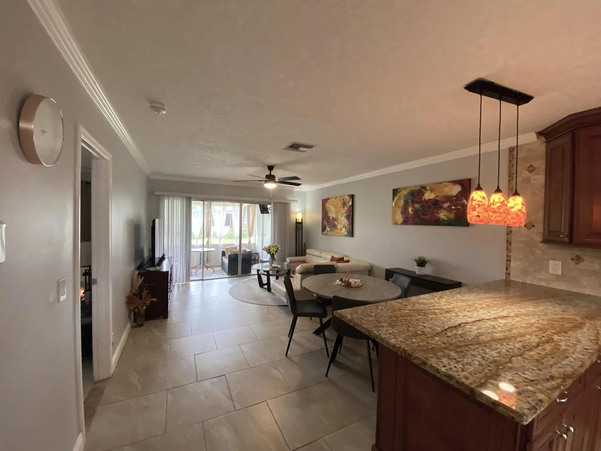 1040 N Palm Lane, #C