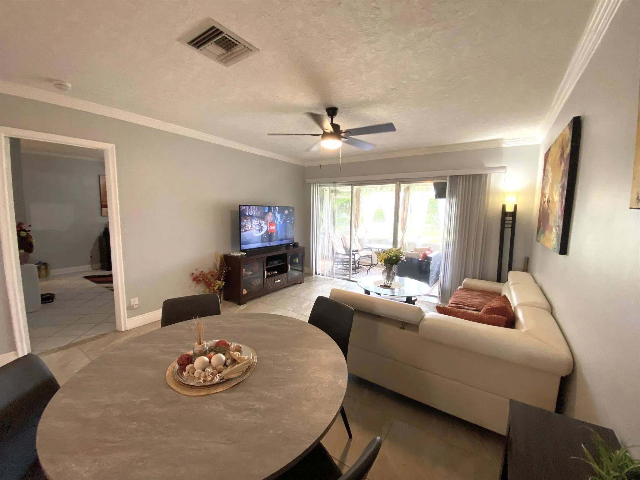 1040 N Palm Lane, #C