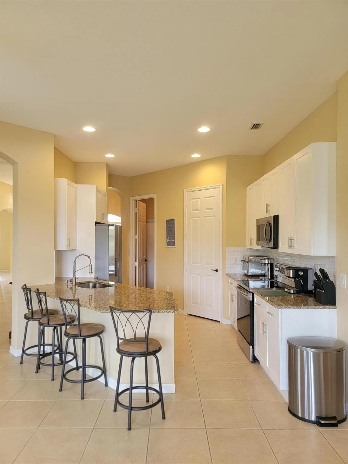 633 SW Long Key Court