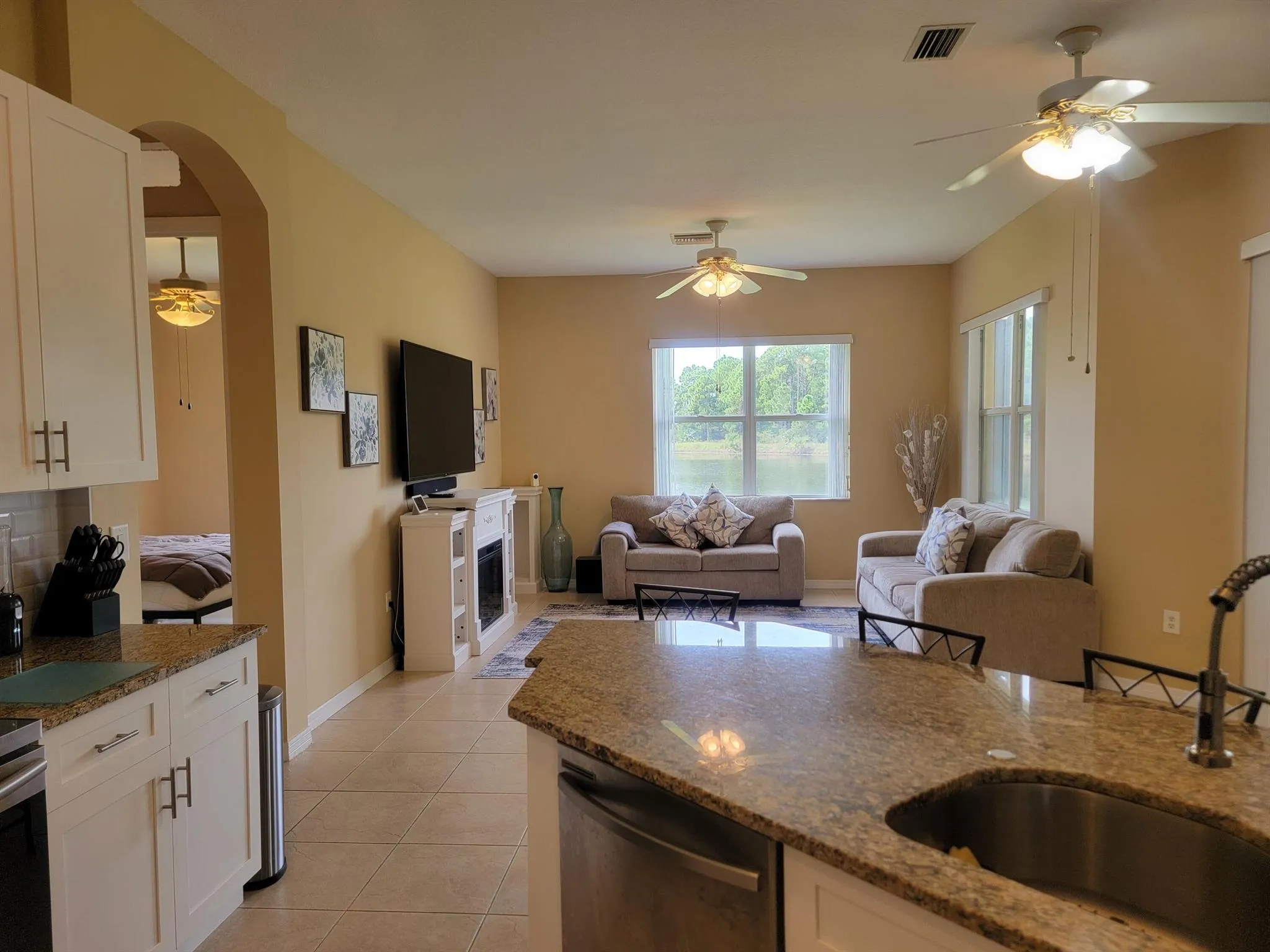633 SW Long Key Court