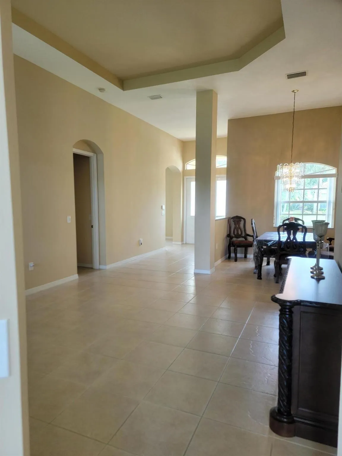633 SW Long Key Court